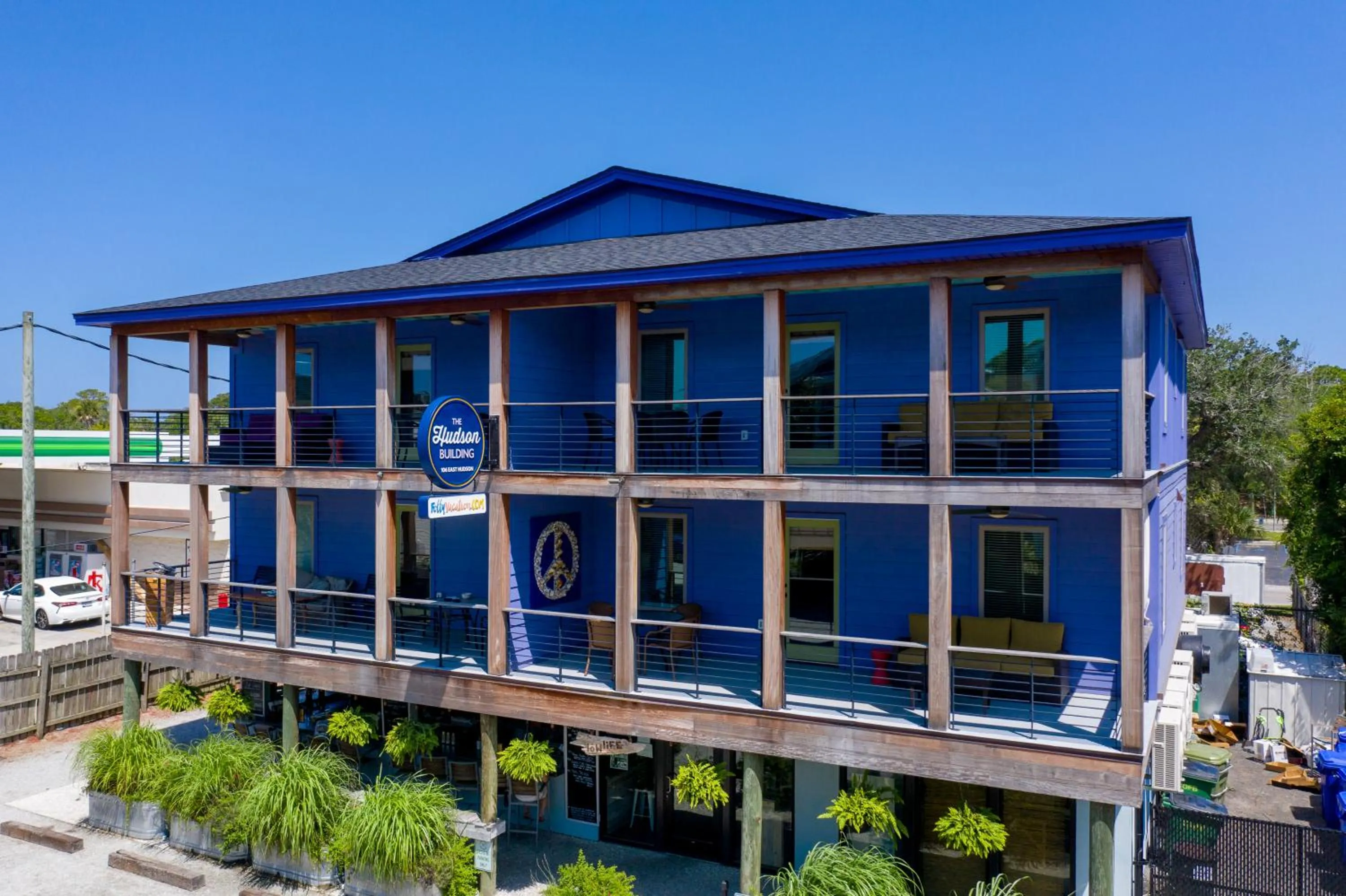 Folly Vacation Perfect Purple Palace Apt A