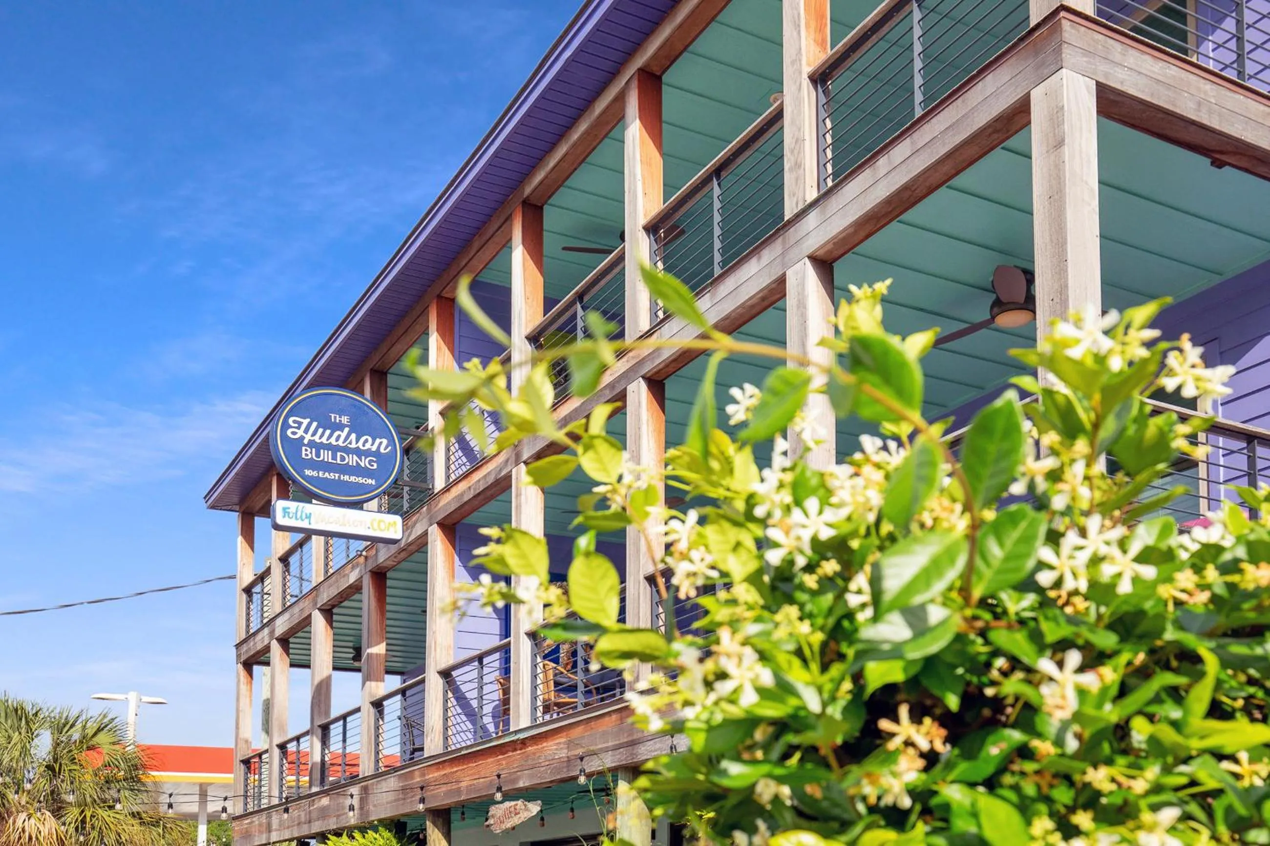 Folly Vacation Perfect Purple Palace Apt C