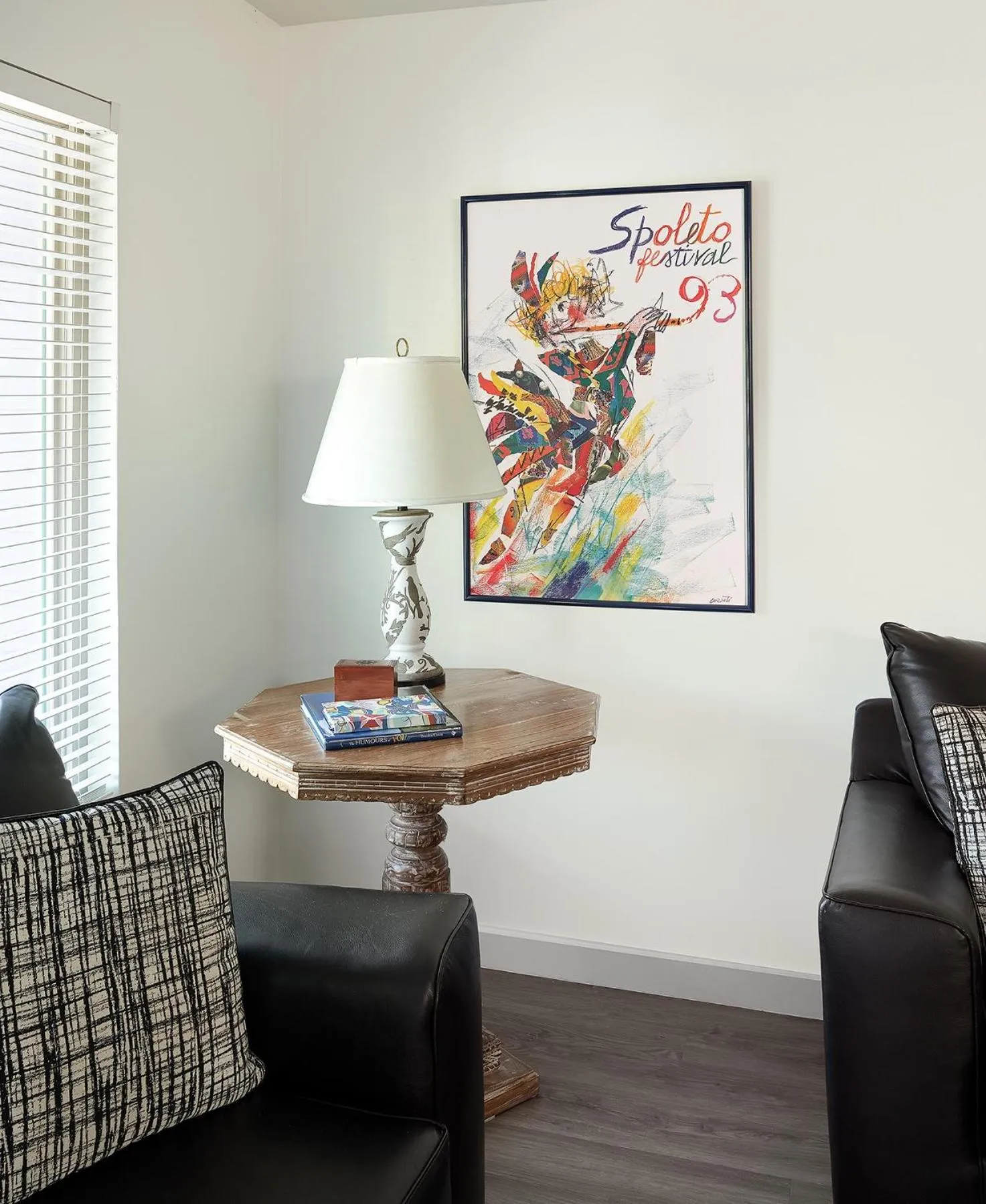 Decorative detail in Folly Vacation Fantastic Vibe! Incredible Apt D