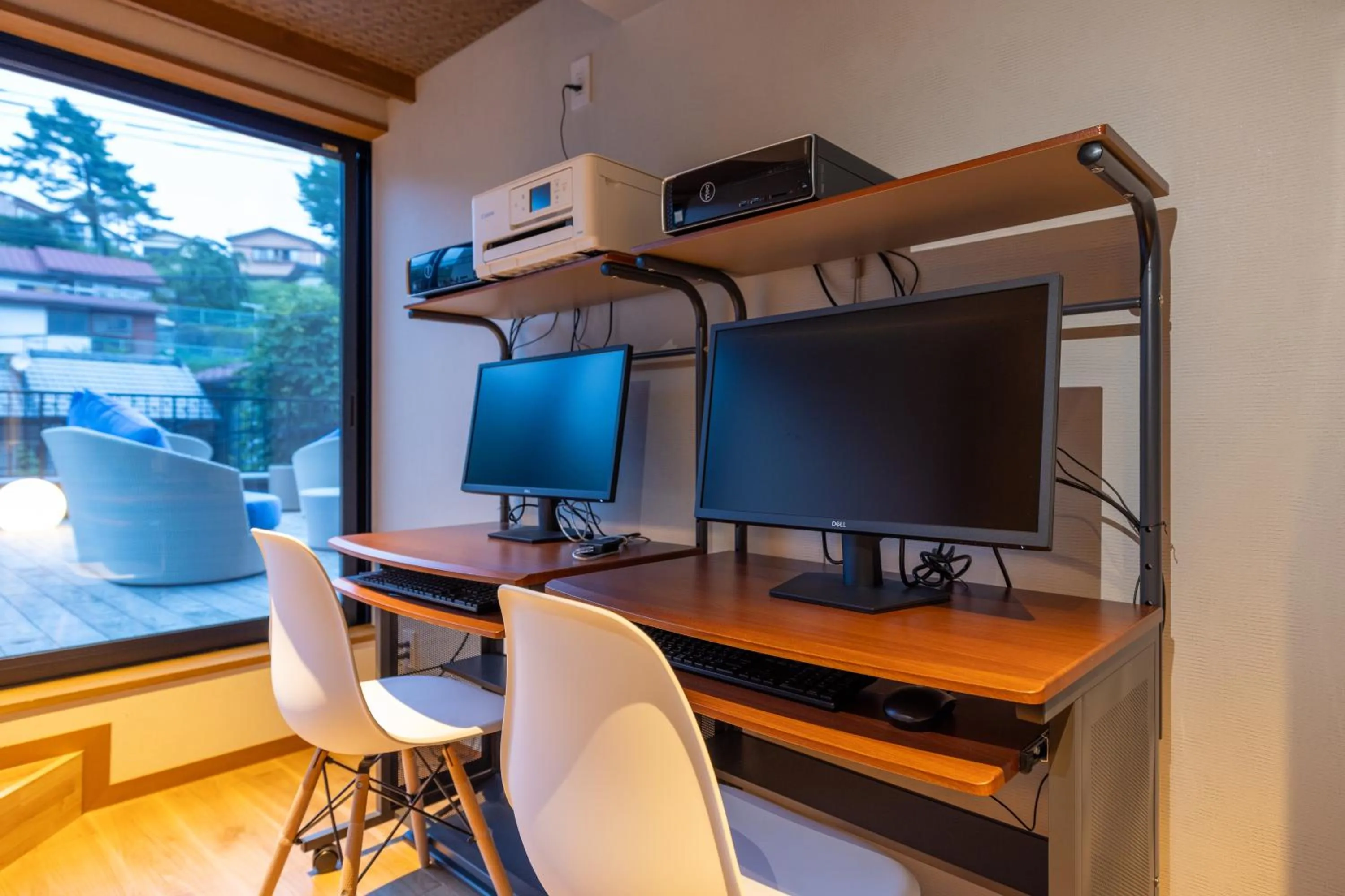 Communal lounge/ TV room in Yorokobinoyado Takamatsu