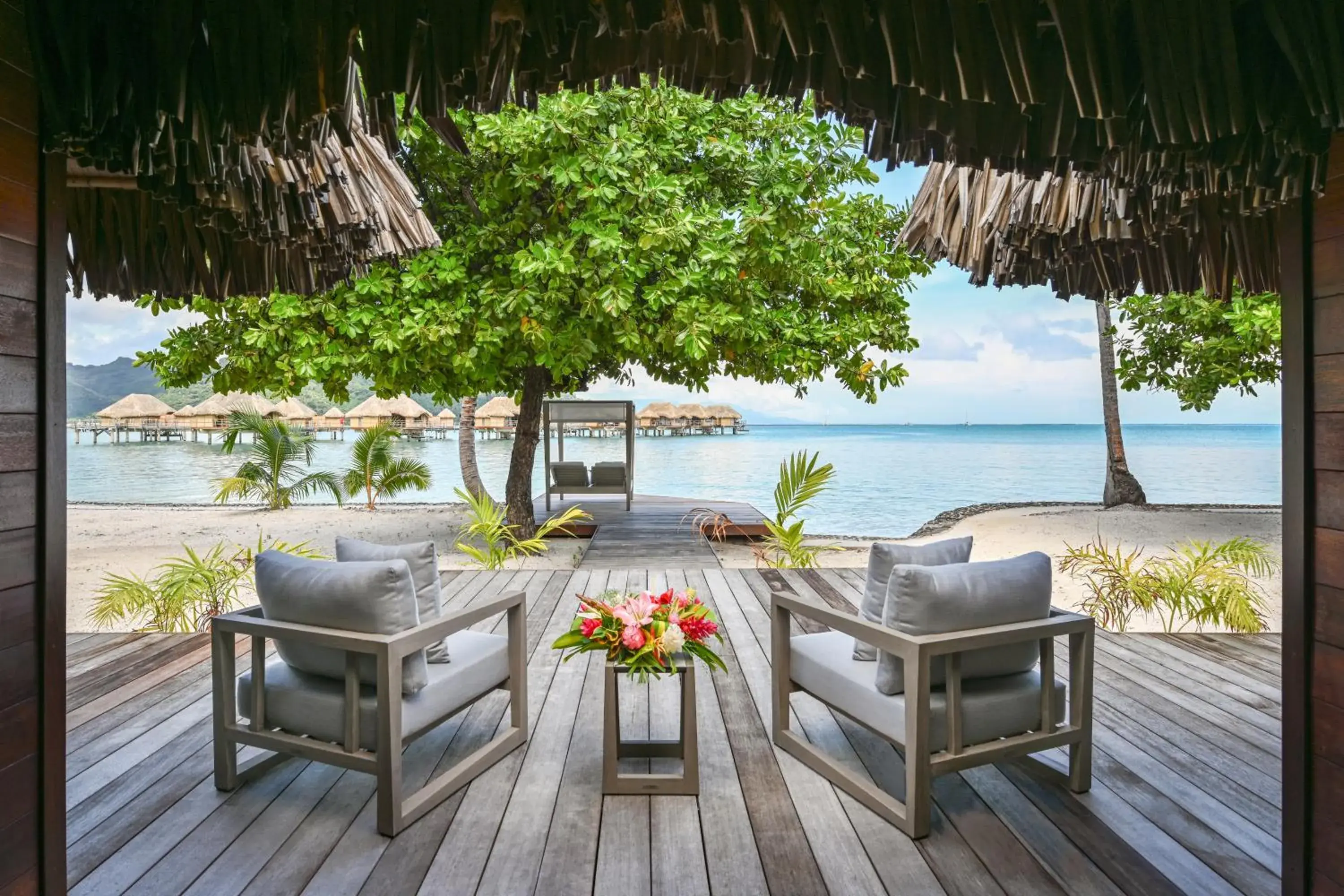 Royal Pool Beach Villa in Le Taha'a by Pearl Resorts Royal Pool Beach Villa in Le Taha'a by Pearl Resorts