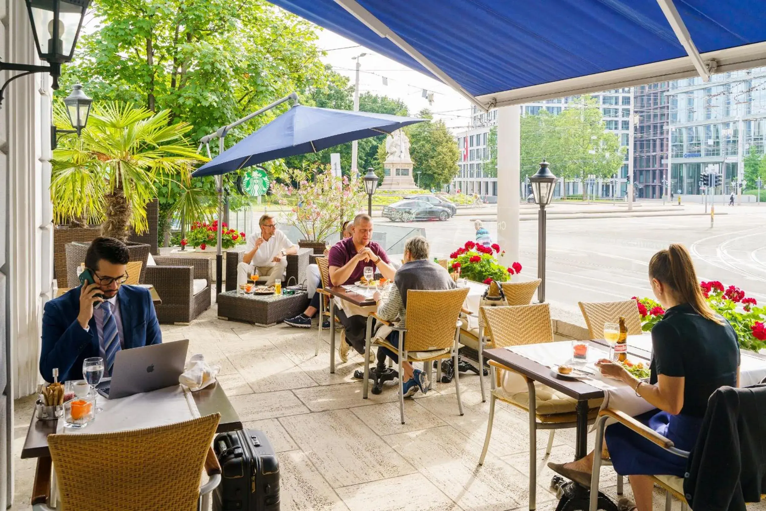 Restaurant/places to eat in Hotel Euler Basel Restaurant/places to eat in Hotel Euler Basel
