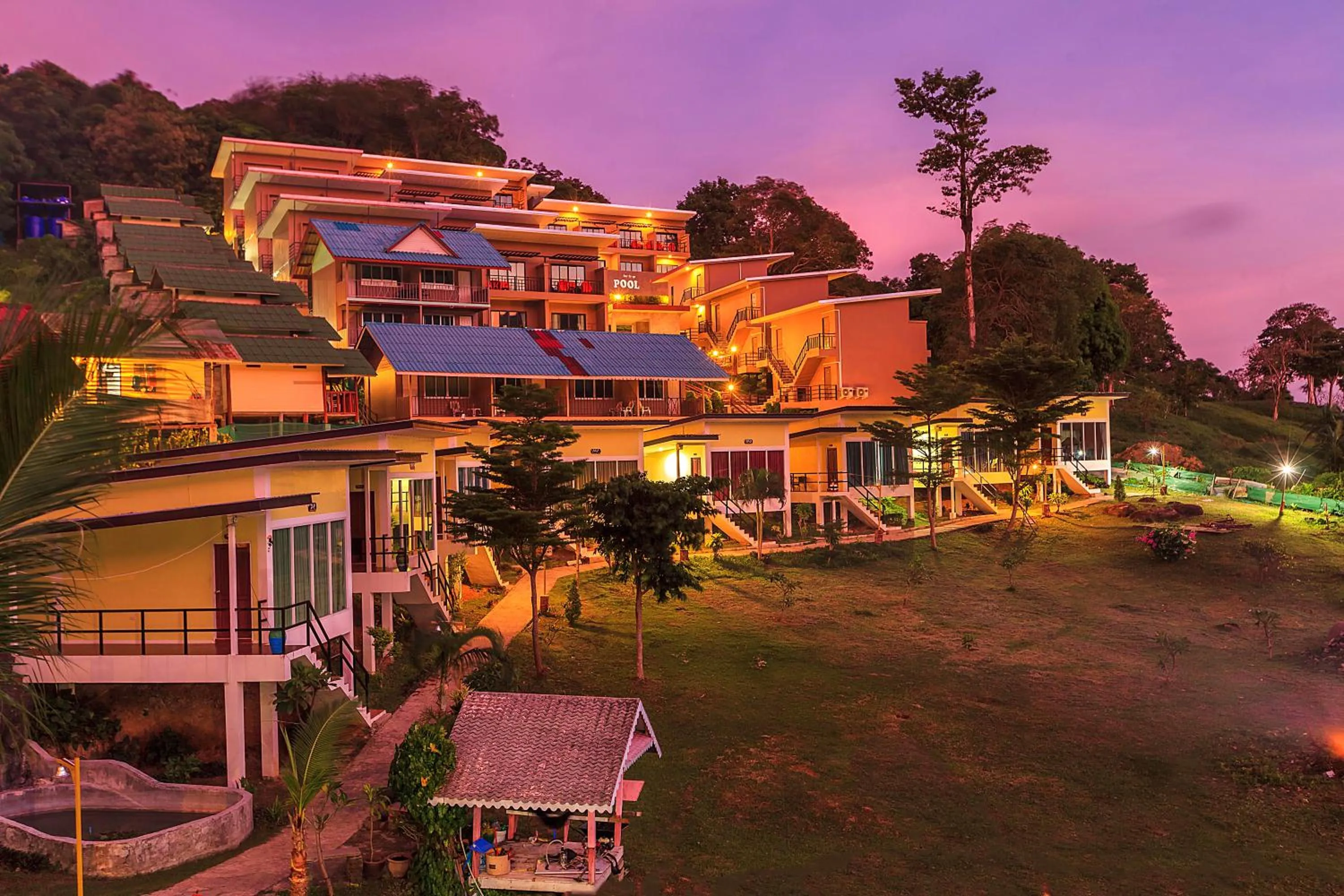 Property building in Phi Phi Chang Grand Resort