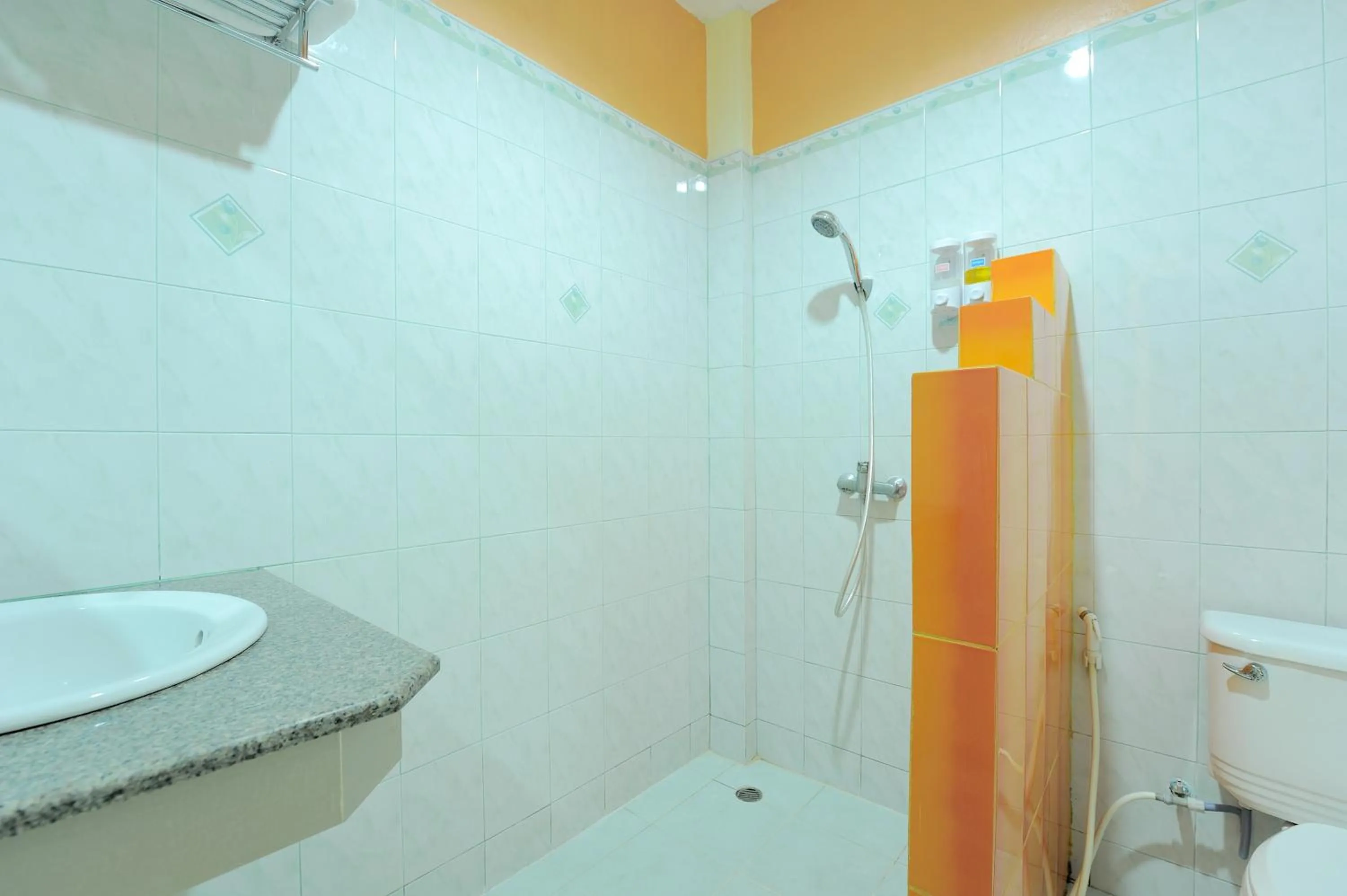 Bathroom in Phi Phi Chang Grand Resort