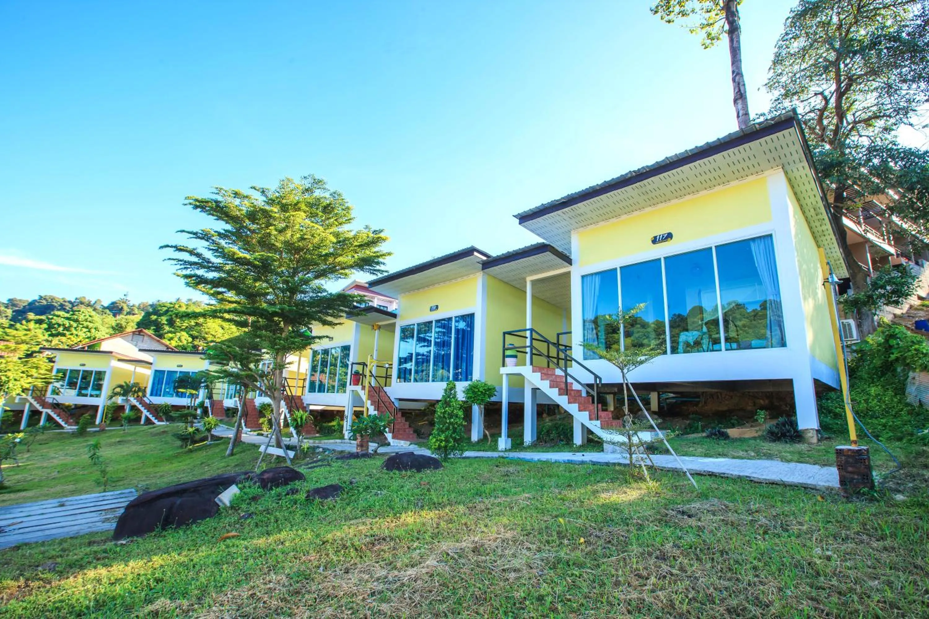 Property building in Phi Phi Chang Grand Resort