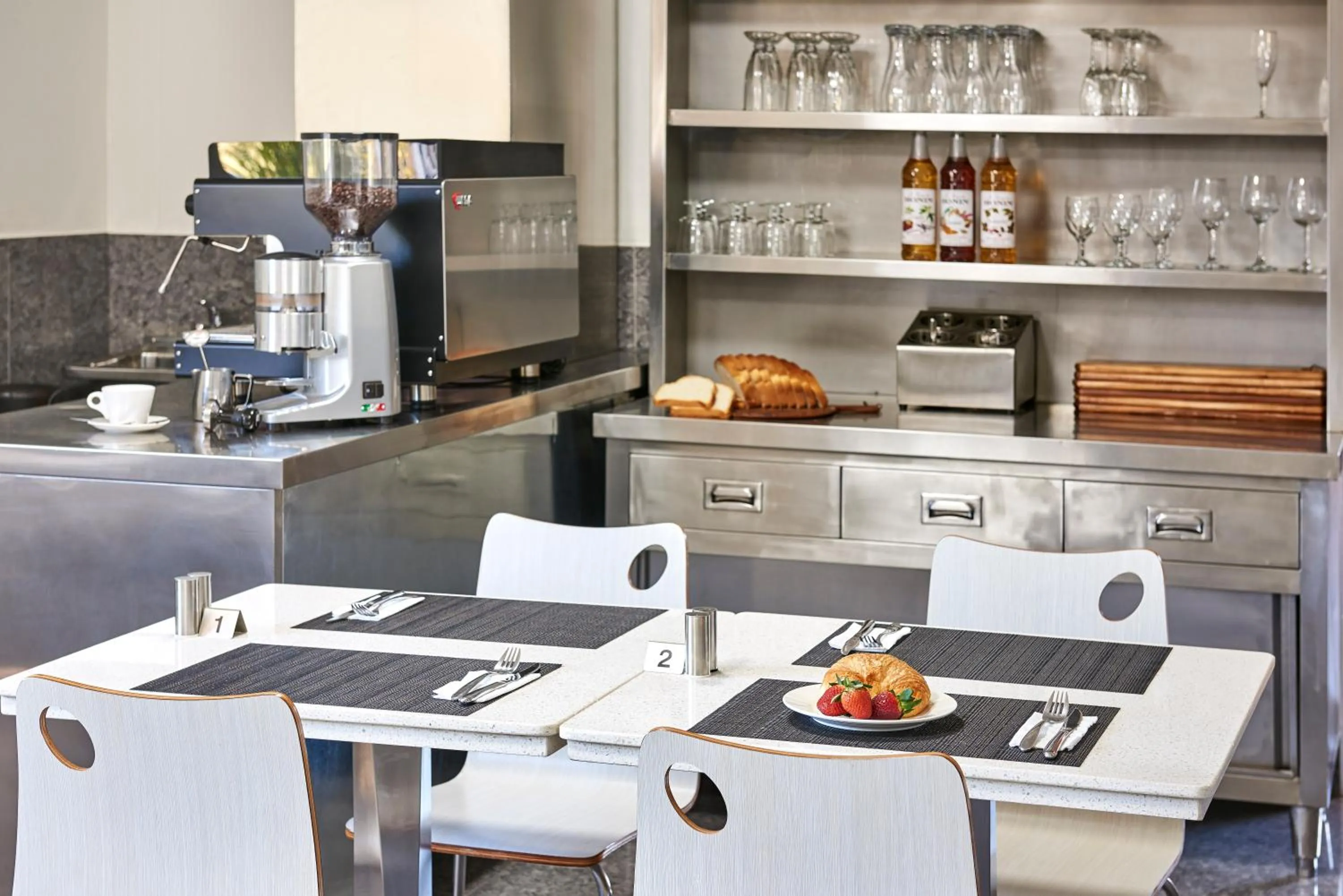 Breakfast in Best Western Casula Motor Inn