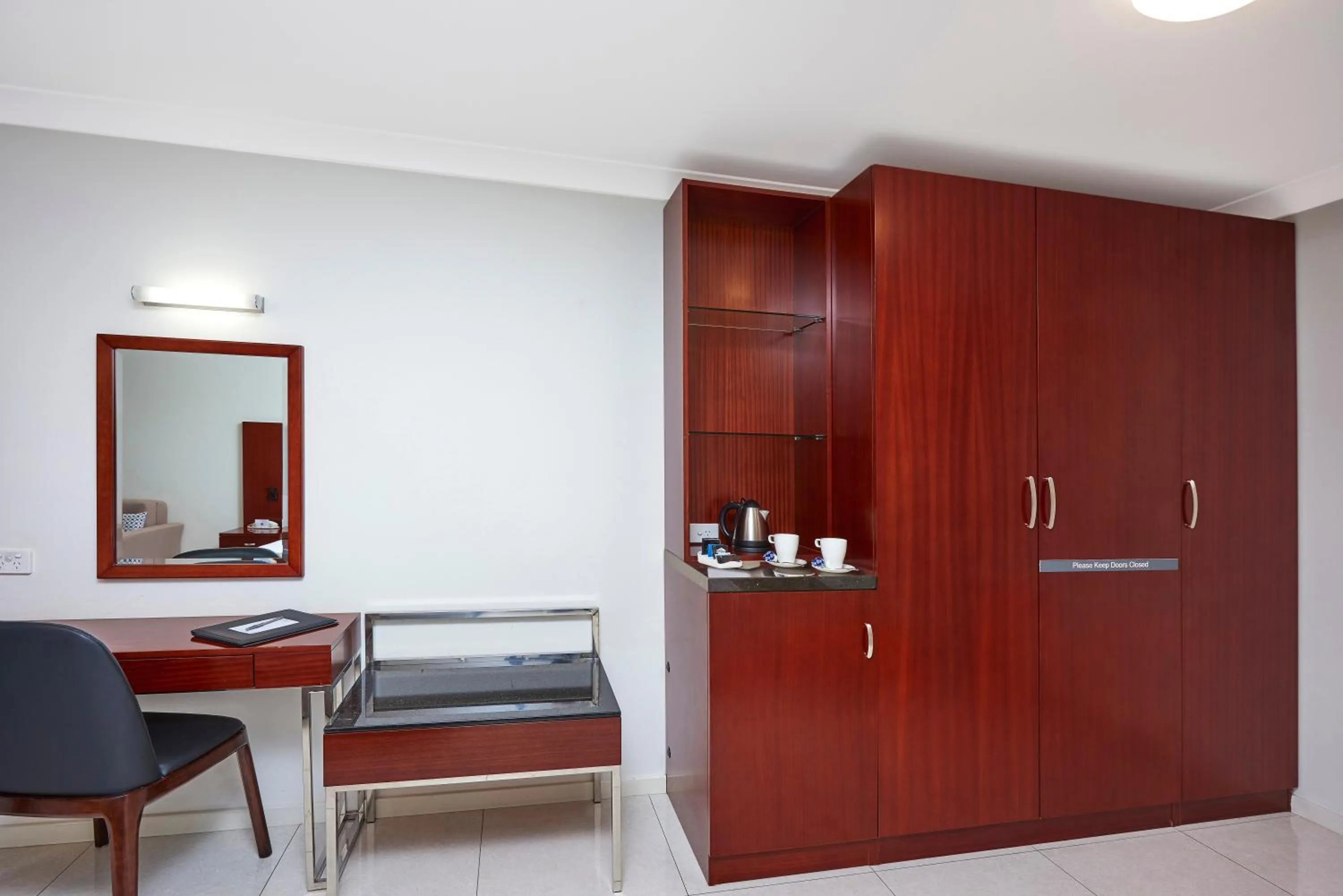 Coffee/tea facilities in Best Western Casula Motor Inn