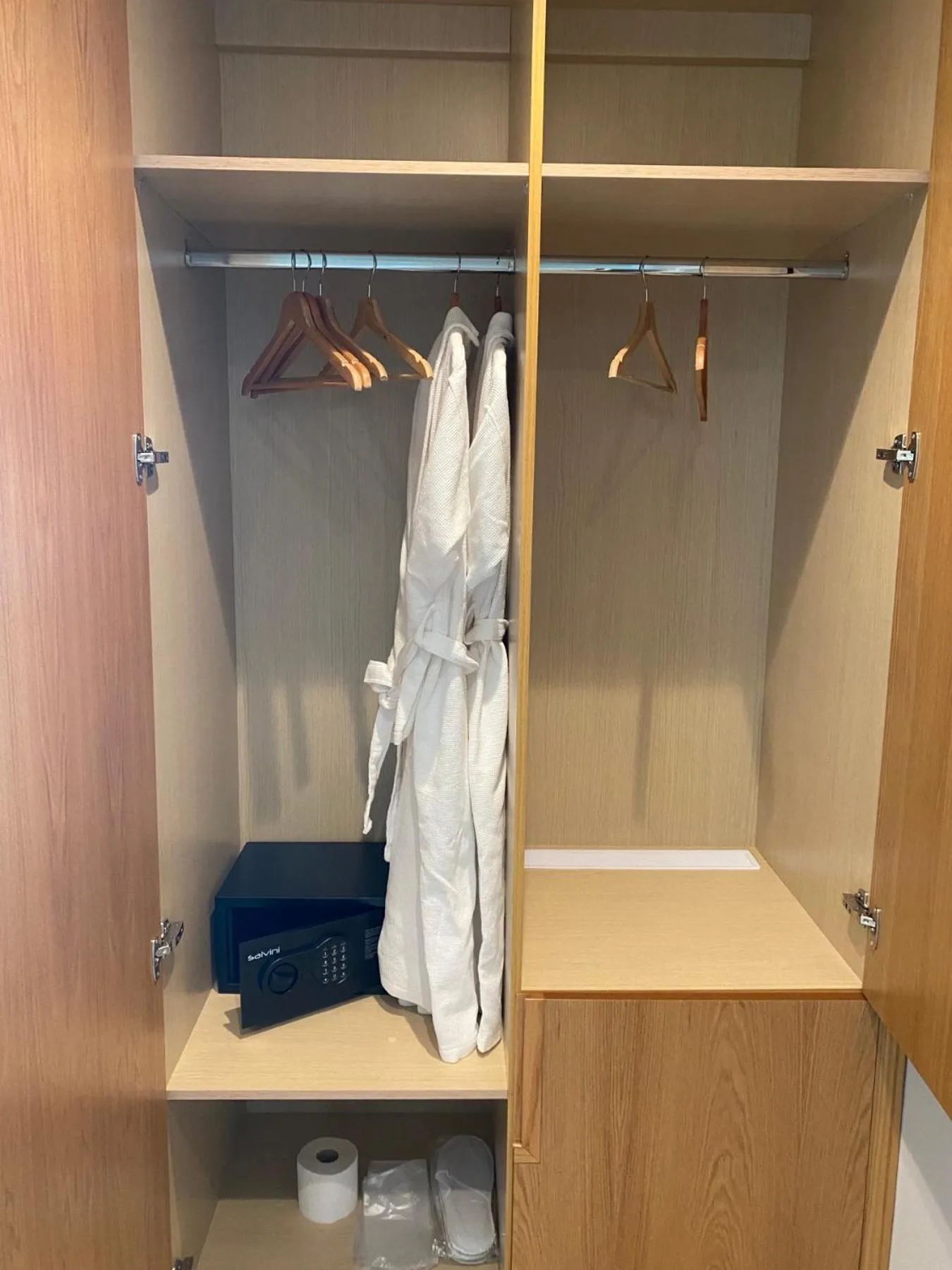 safe in Hotel Olive Ksamil