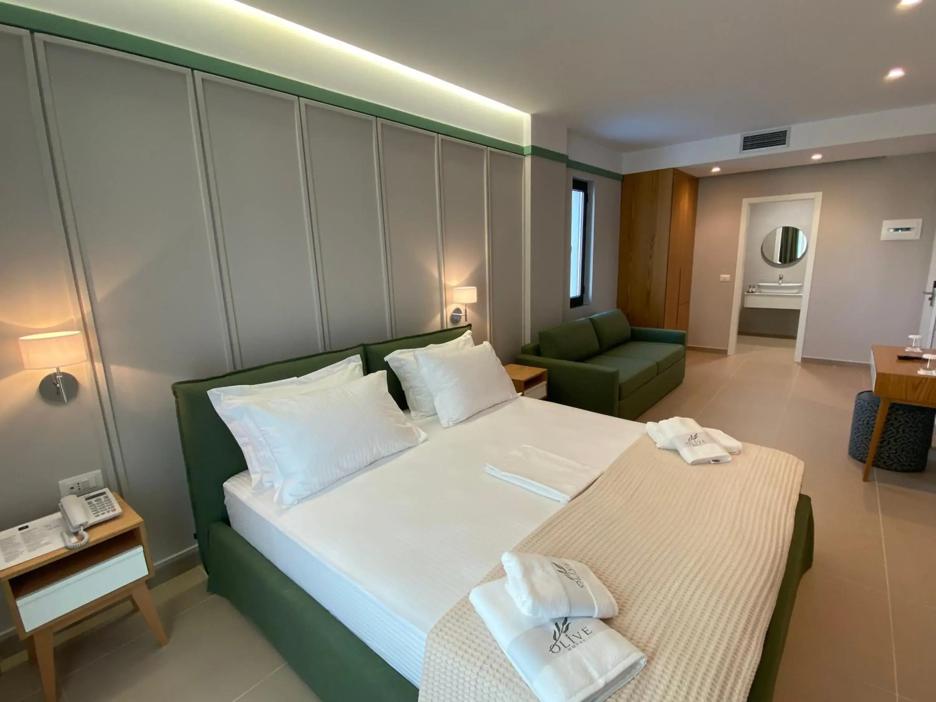 Deluxe Family Suite in Hotel Olive Ksamil Deluxe Family Suite in Hotel Olive Ksamil