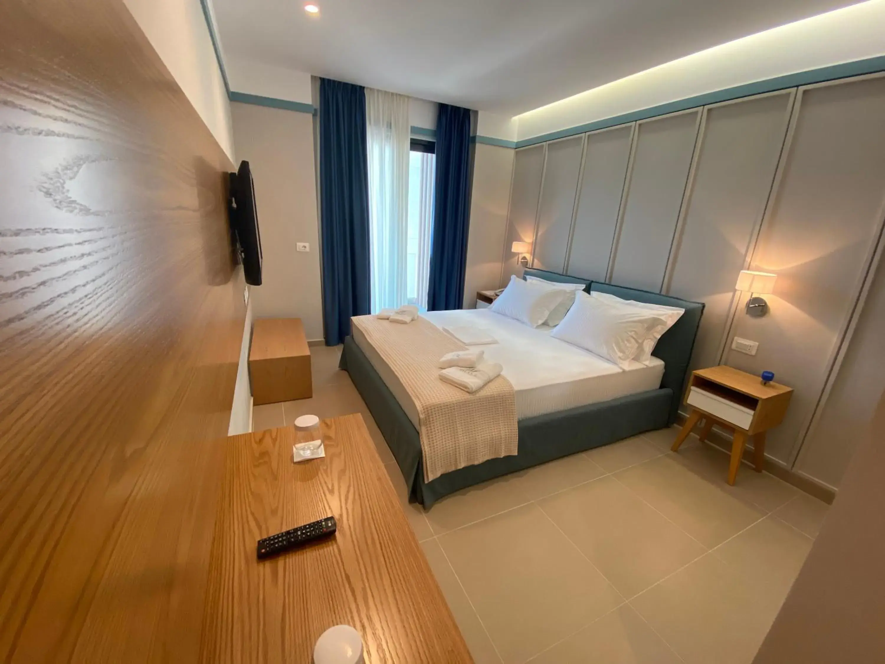 Deluxe Double Room with Balcony and Sea View in Hotel Olive Ksamil Deluxe Double Room with Balcony and Sea View in Hotel Olive Ksamil