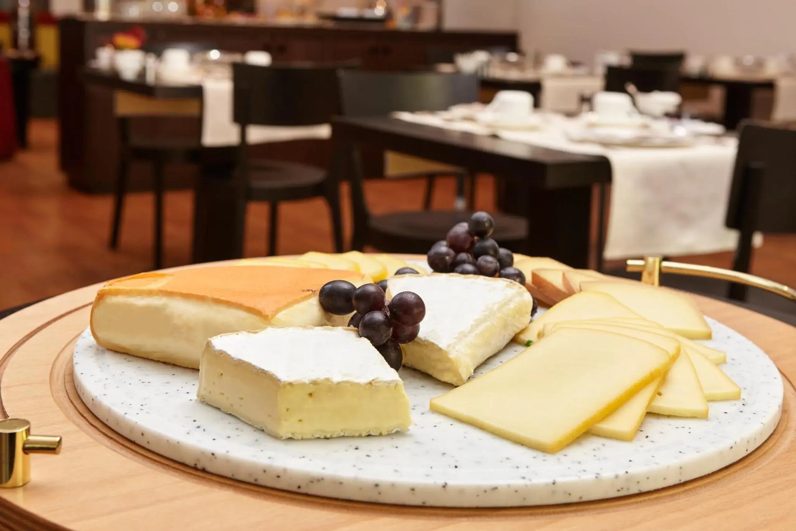 Food in Steinenschanze Charming City & Garden Hotel Food in Steinenschanze Charming City & Garden Hotel