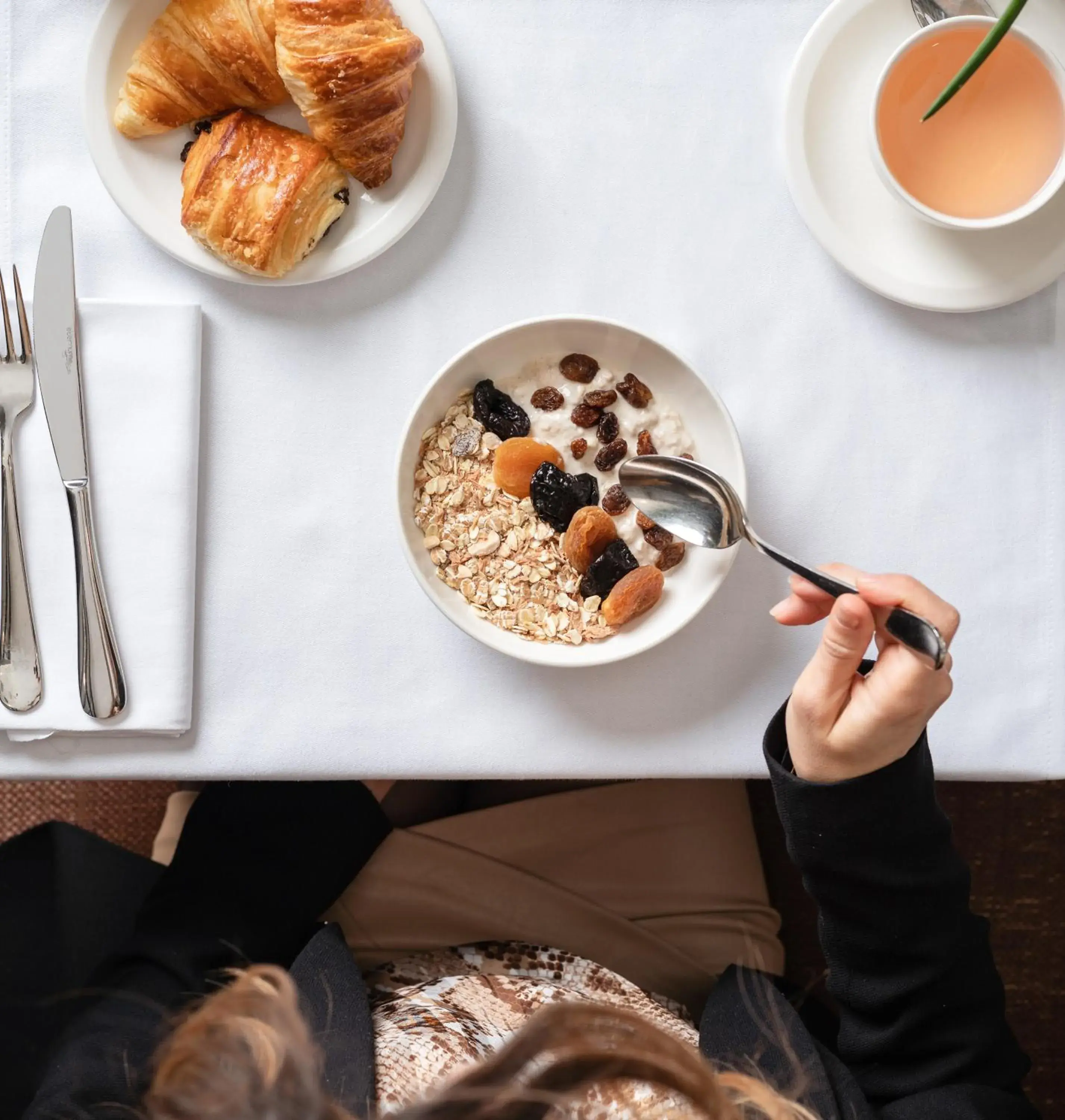 Breakfast in Jade Manotel Breakfast in Jade Manotel