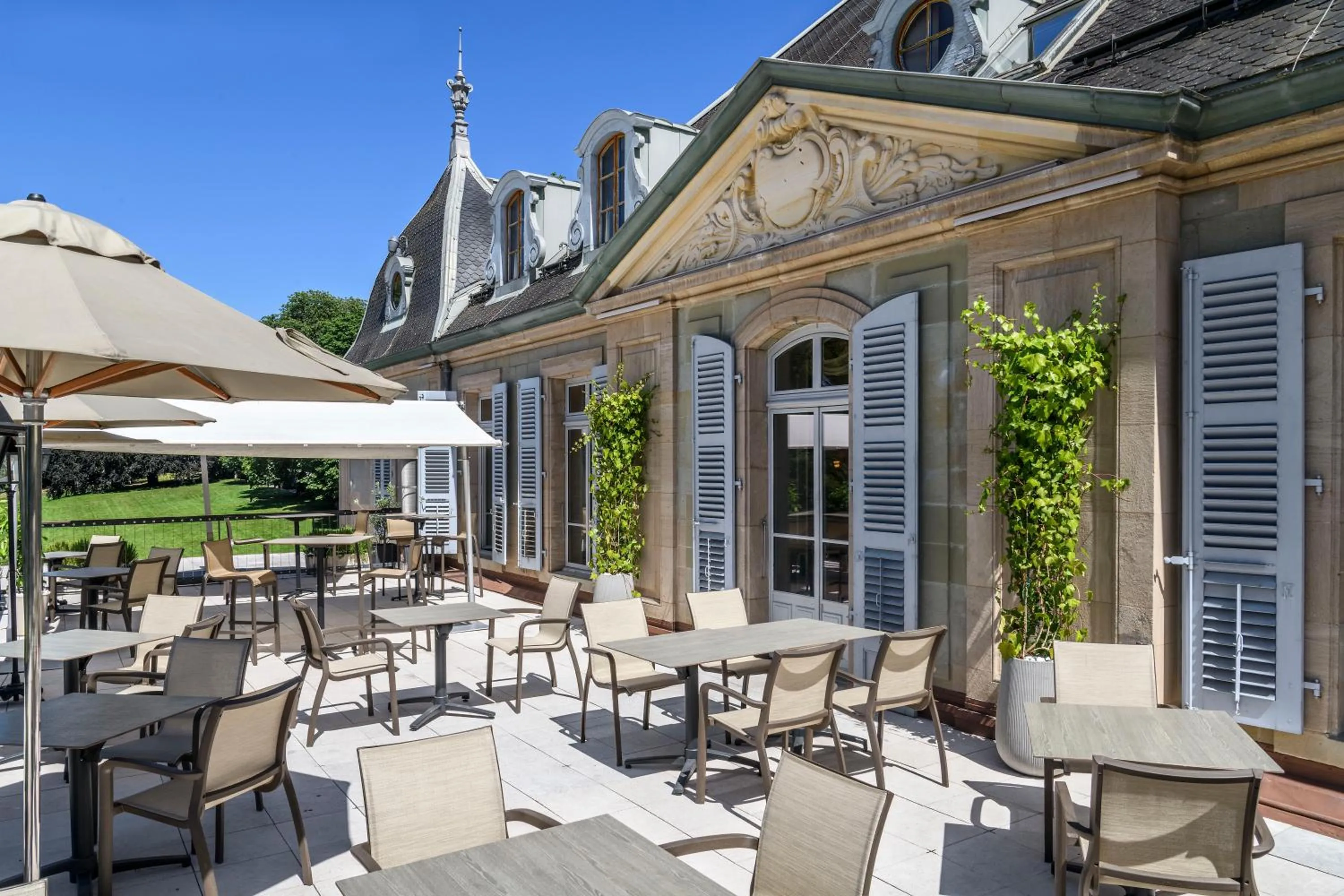 Restaurant/places to eat in Hôtel Résidence Parc des Eaux Vives