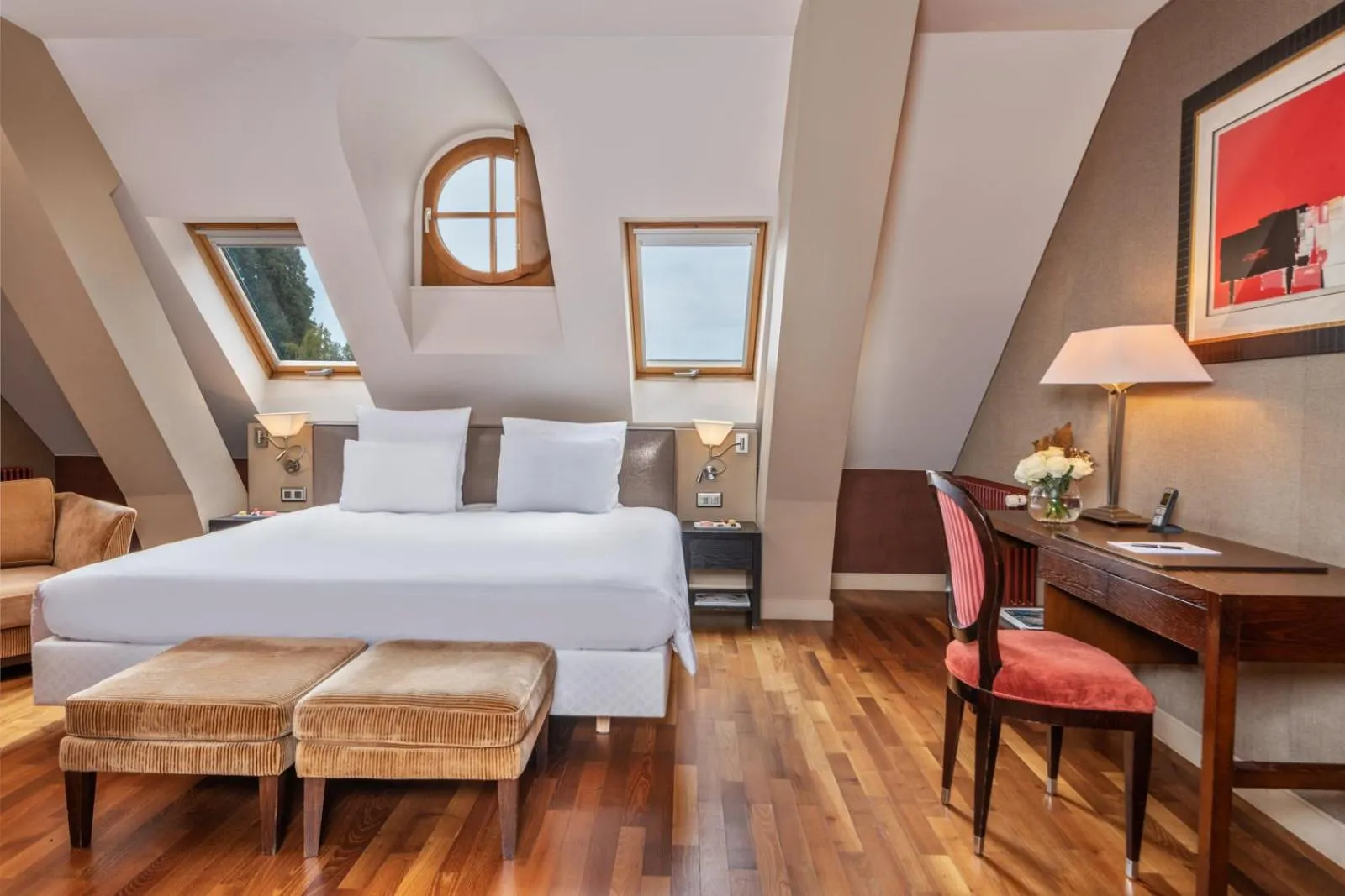 Bed in Hôtel Résidence Parc des Eaux Vives