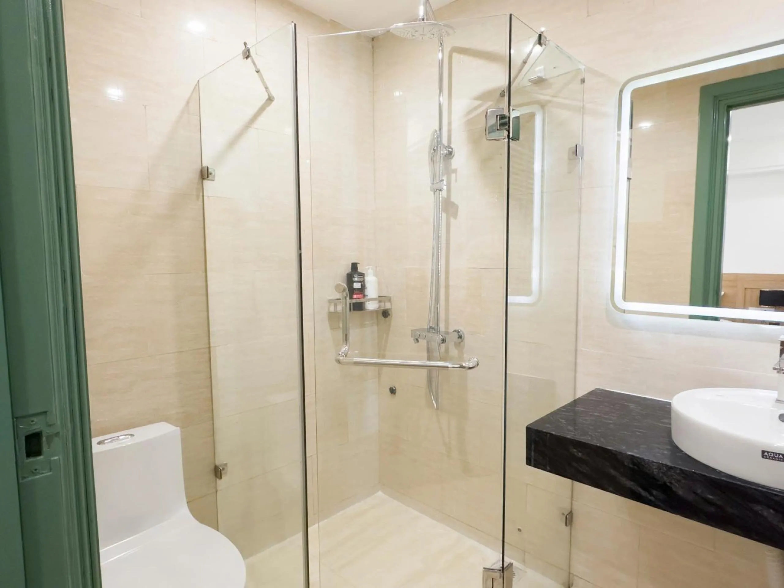 Shower in A25 Hotel - 29 Thác Bạc - Sapa