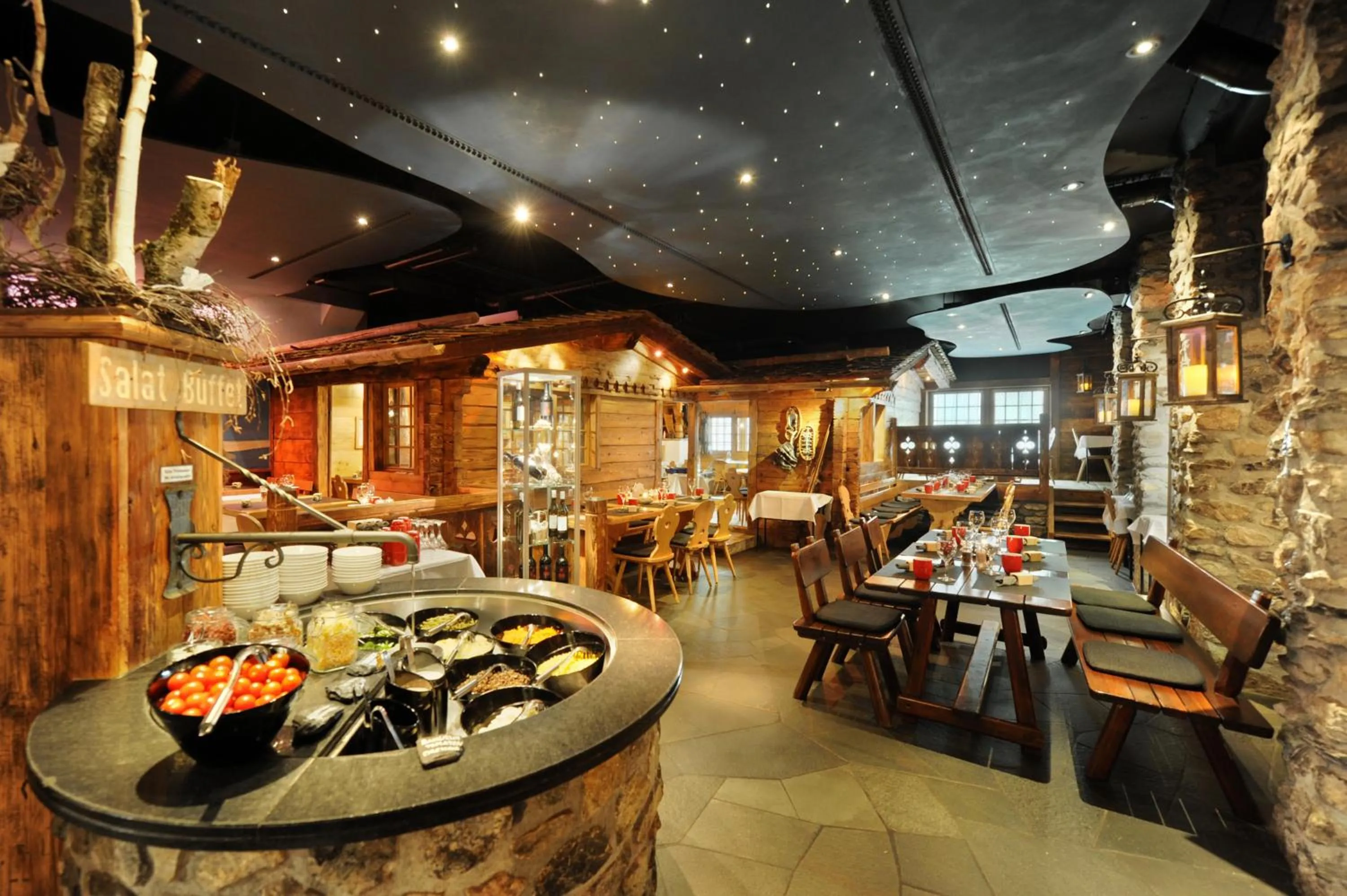 Restaurant/places to eat in Eiger Mountain & Soul Resort