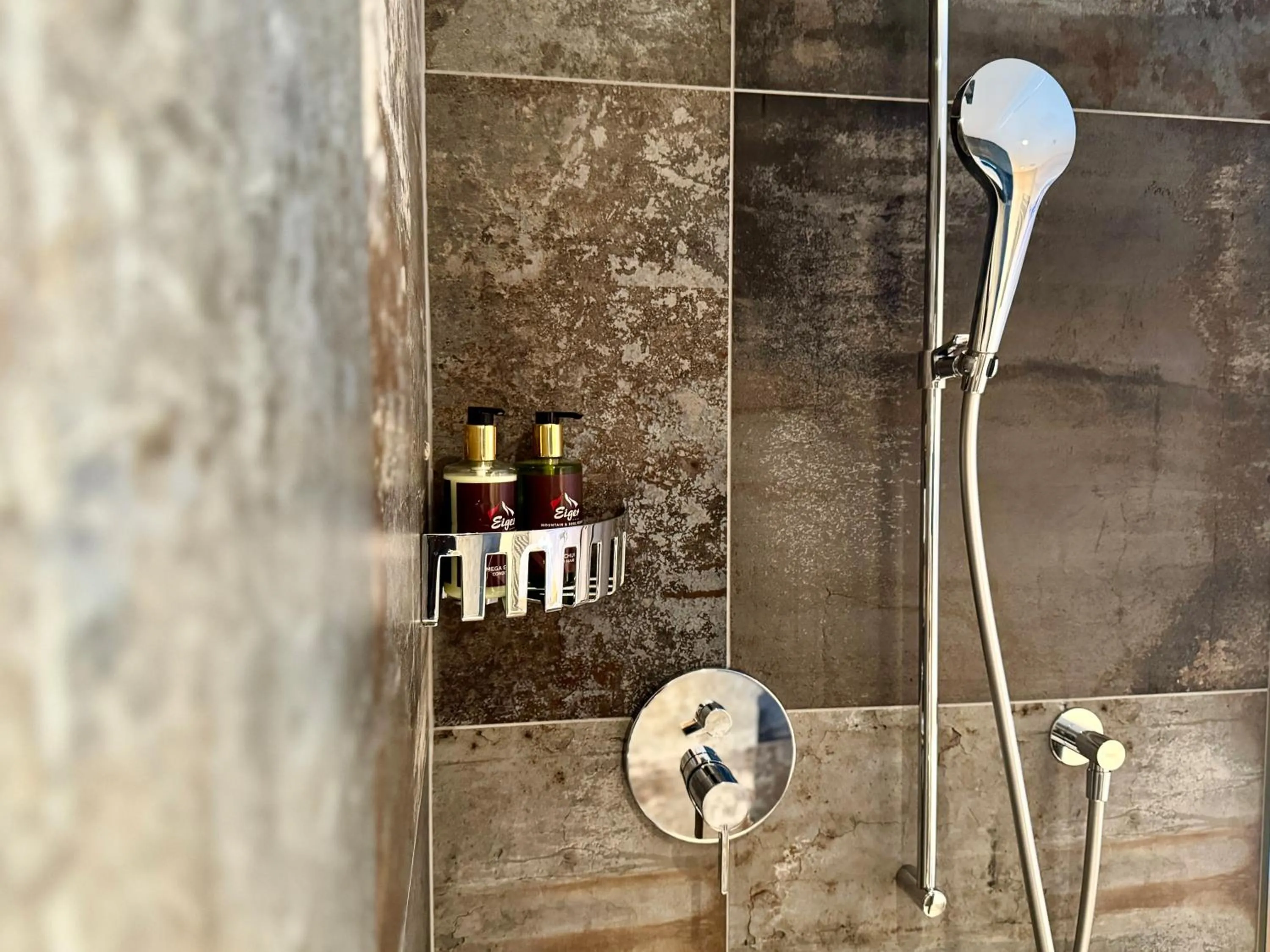 Shower in Eiger Mountain & Soul Resort