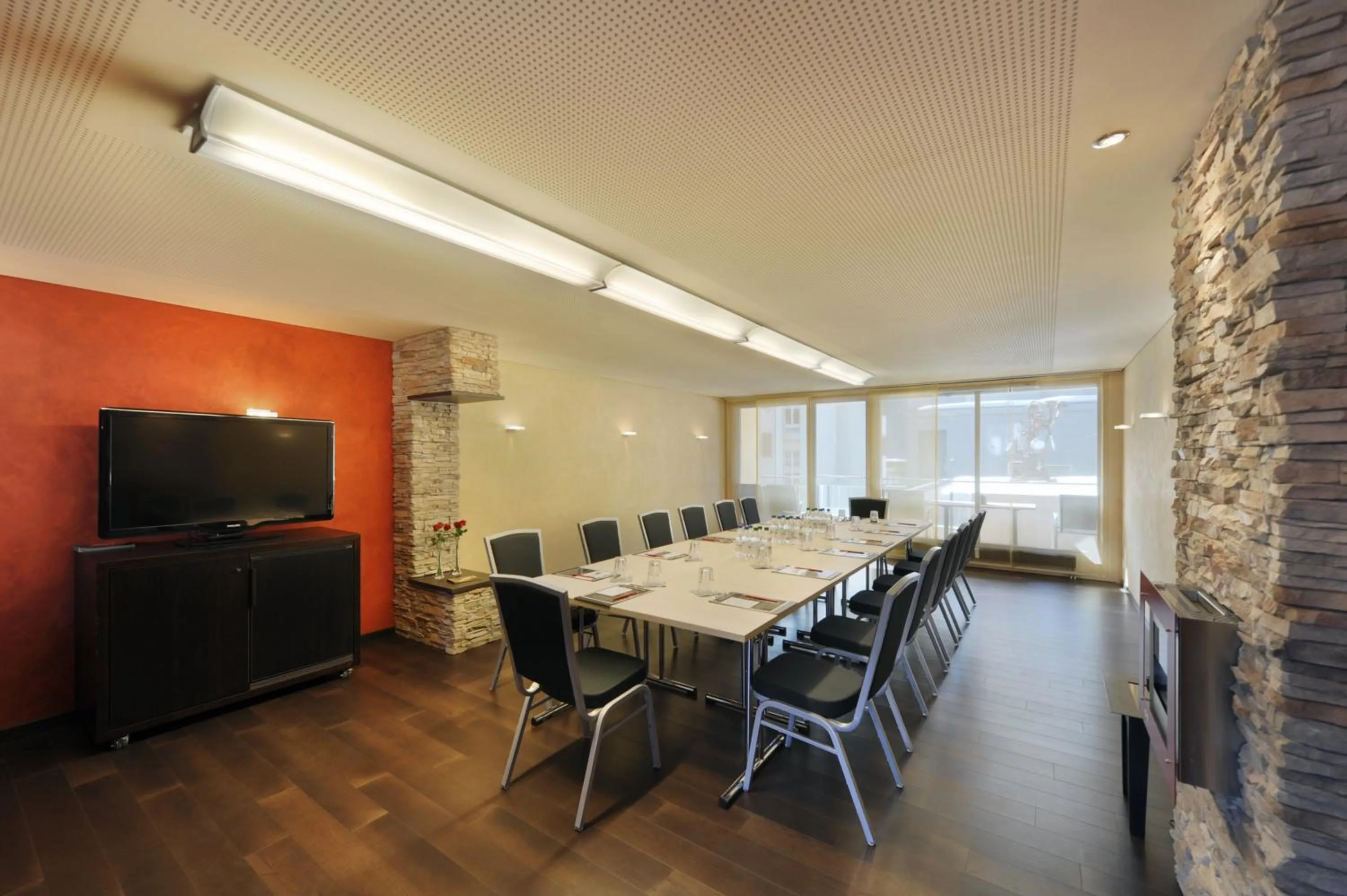 Business facilities in Eiger Mountain & Soul Resort