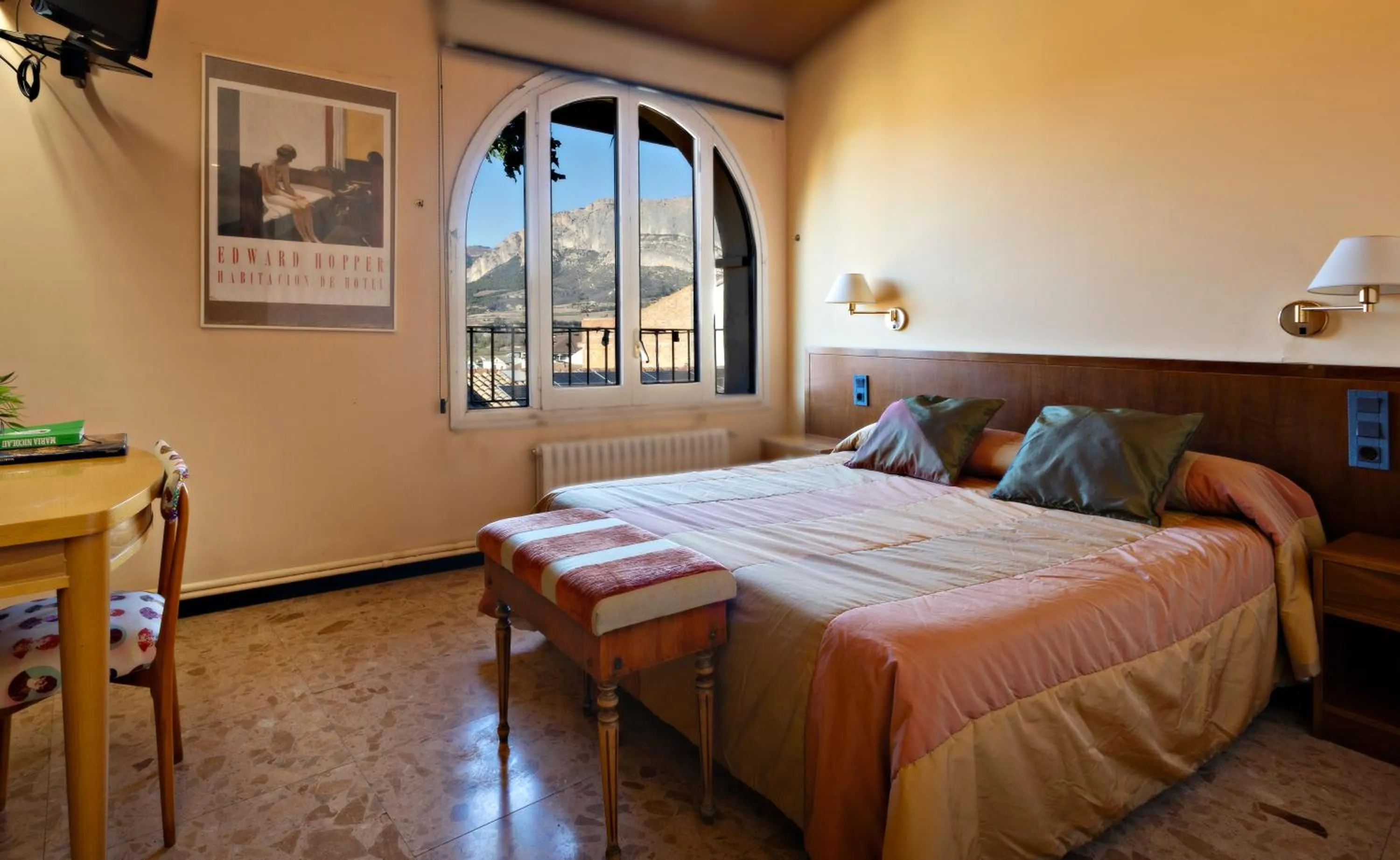 Double or Twin Room in Hostal Victor