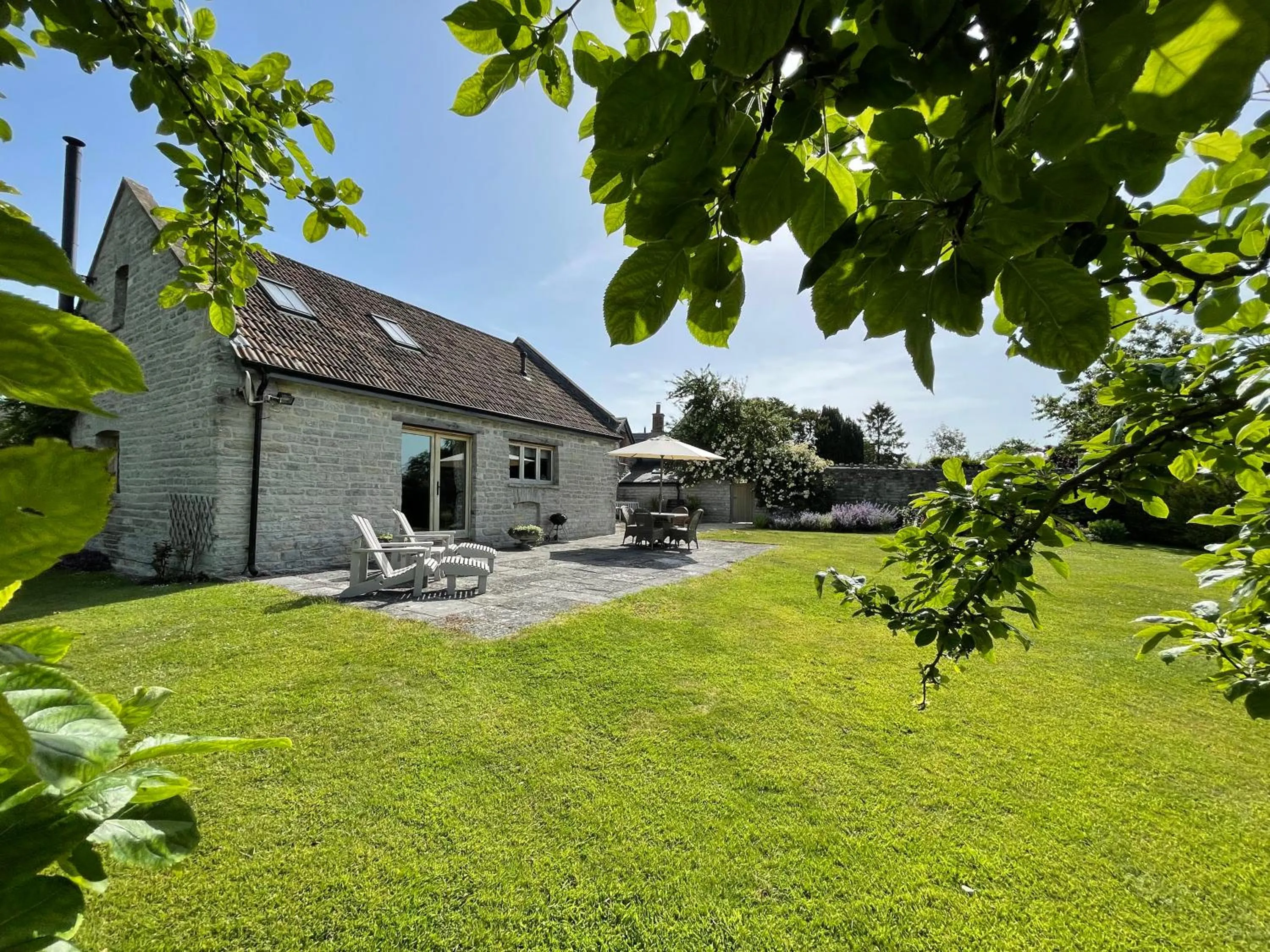 Garden in Yew Tree Cottage