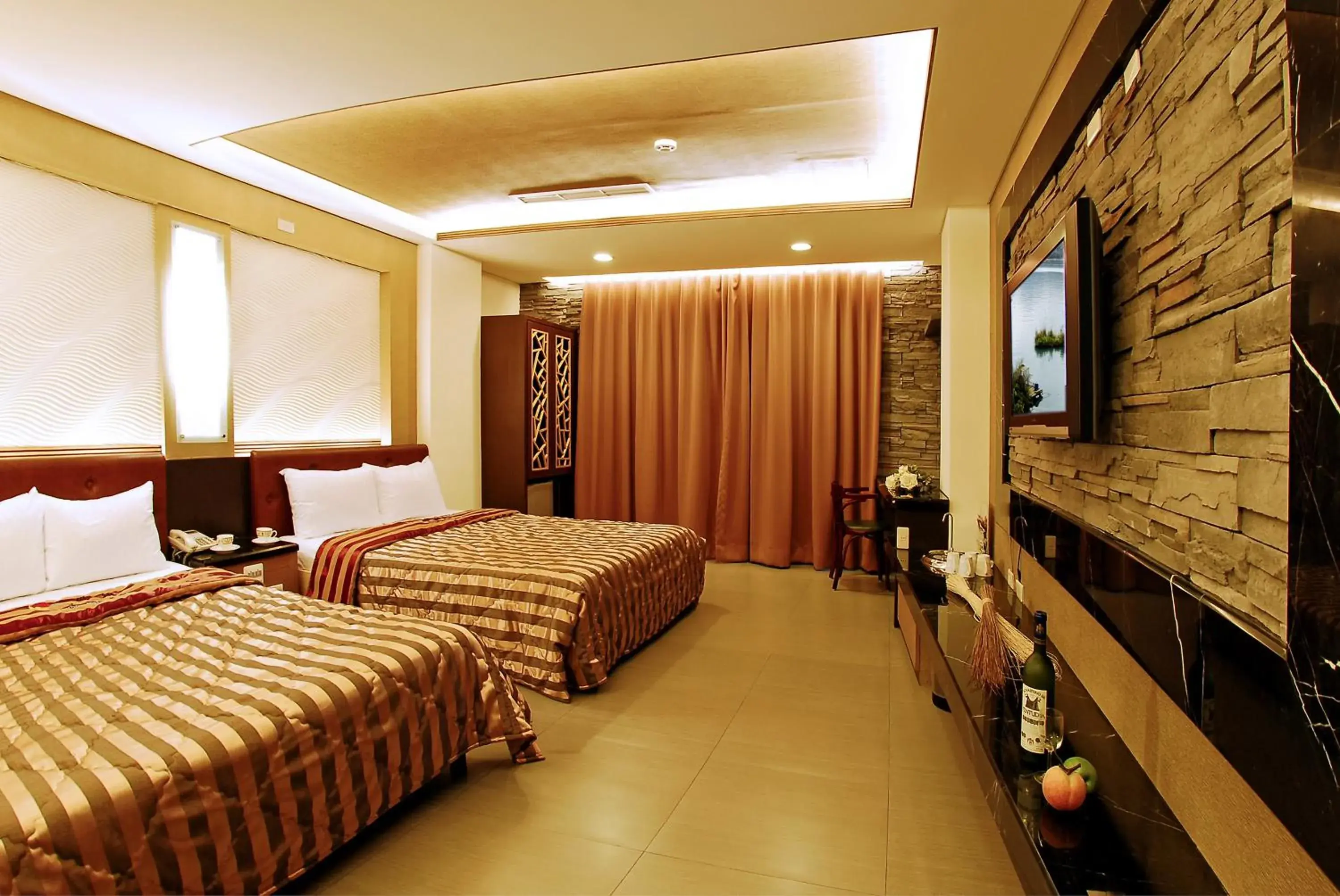 Photo of the whole room in Harbor Elite Hotel Photo of the whole room in Harbor Elite Hotel