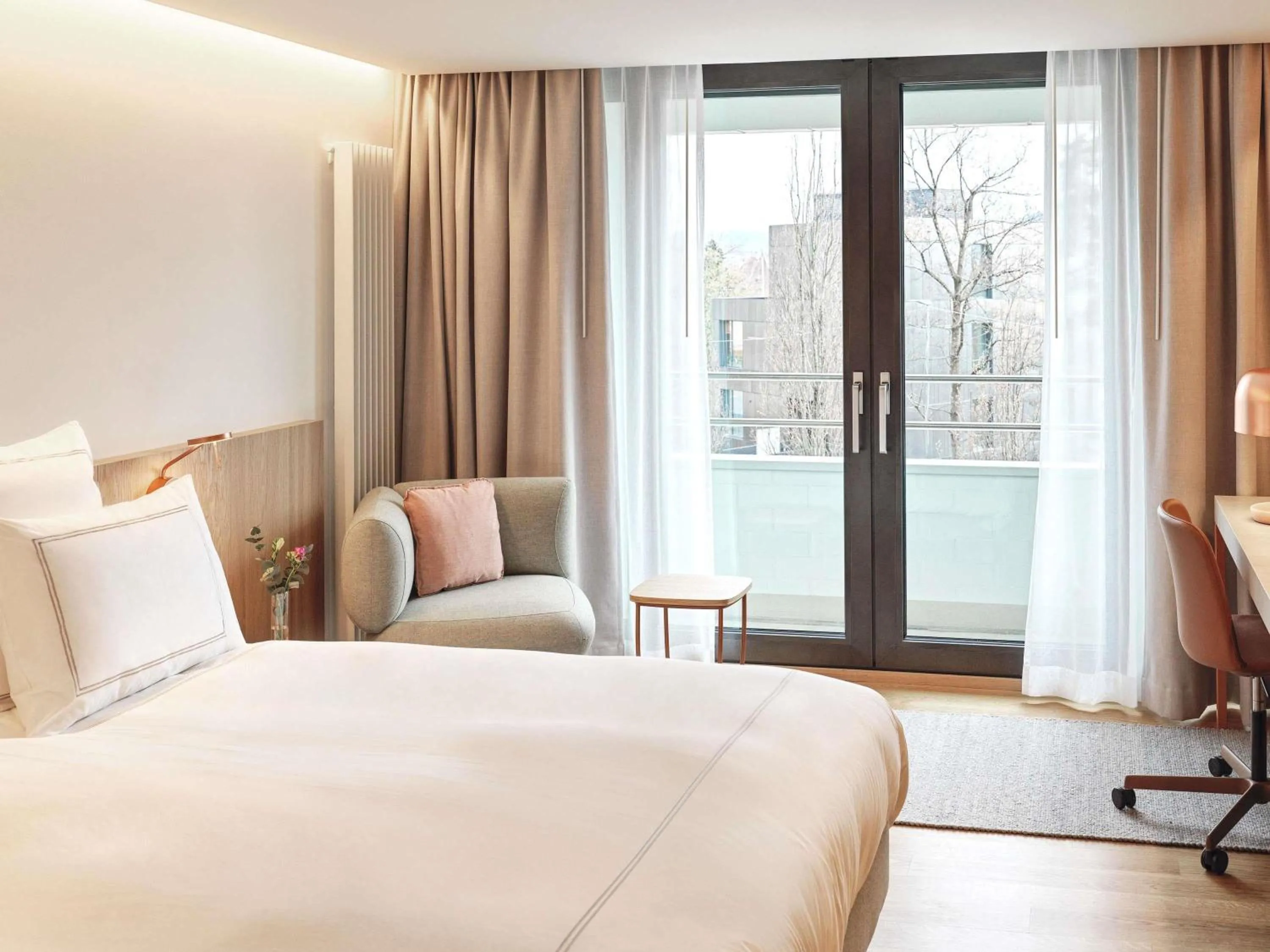 Bedroom, Bed in Swissôtel Kursaal Bern