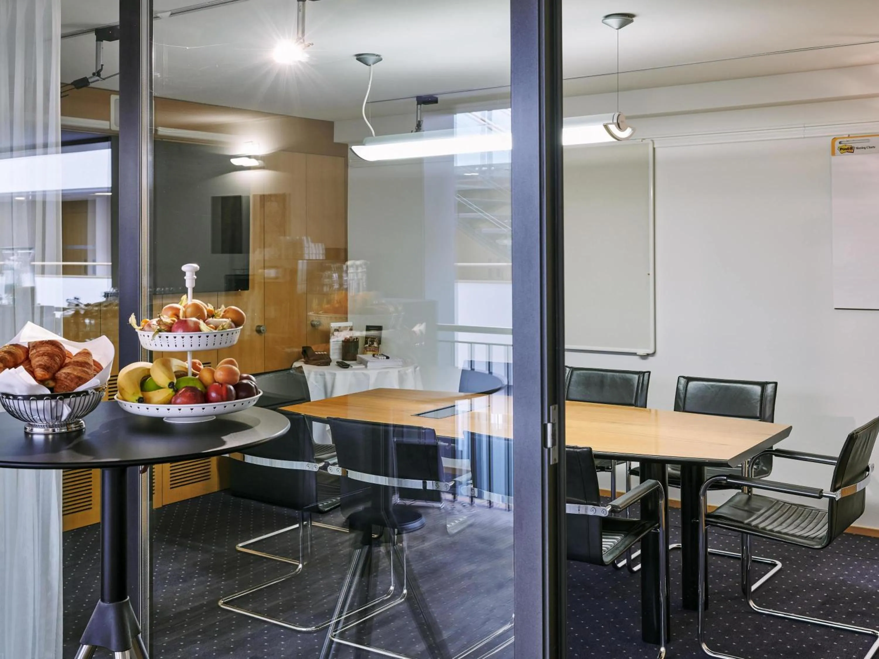 Meeting/conference room in Swissôtel Kursaal Bern