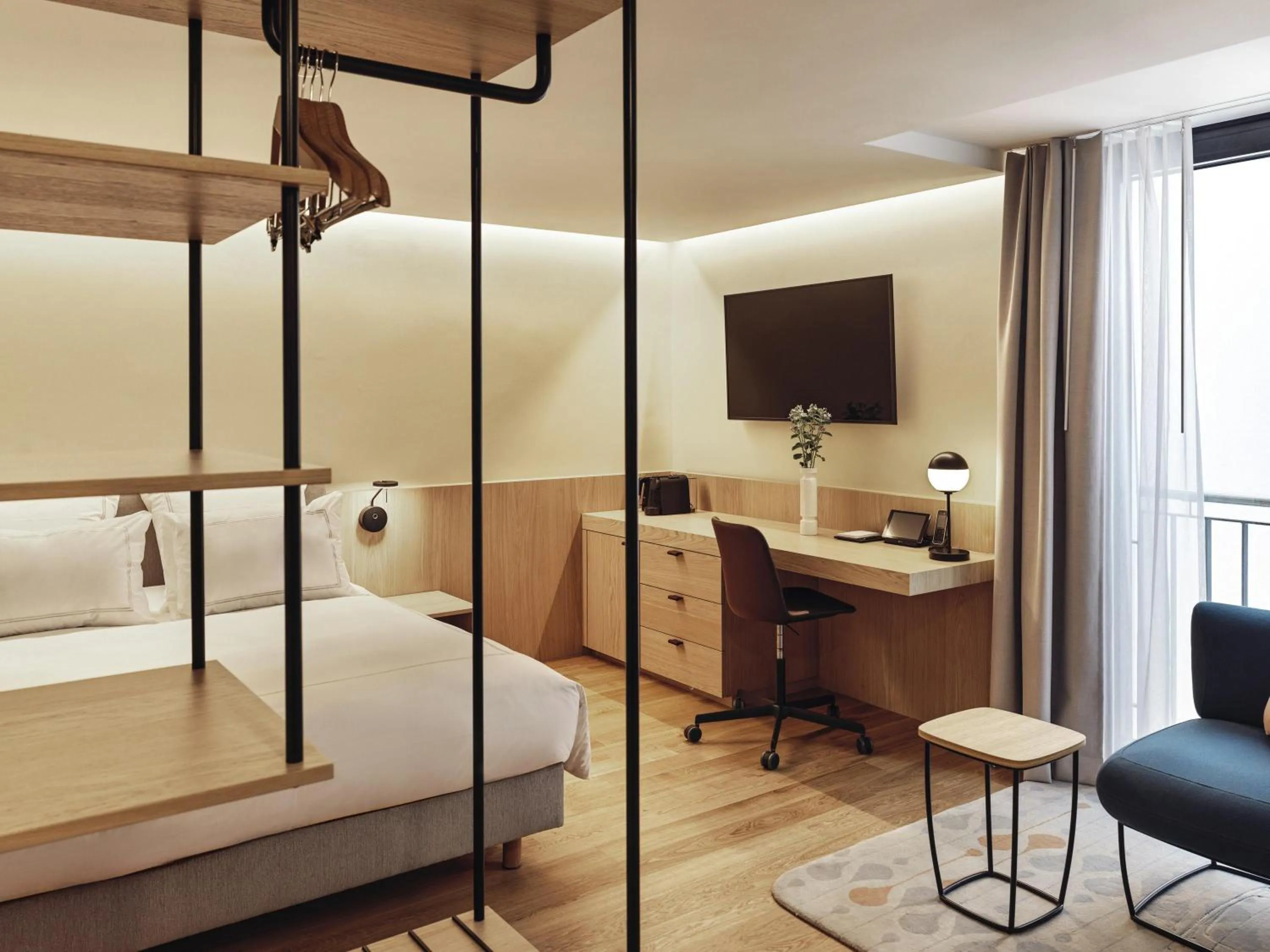 Bedroom, Bed in Swissôtel Kursaal Bern