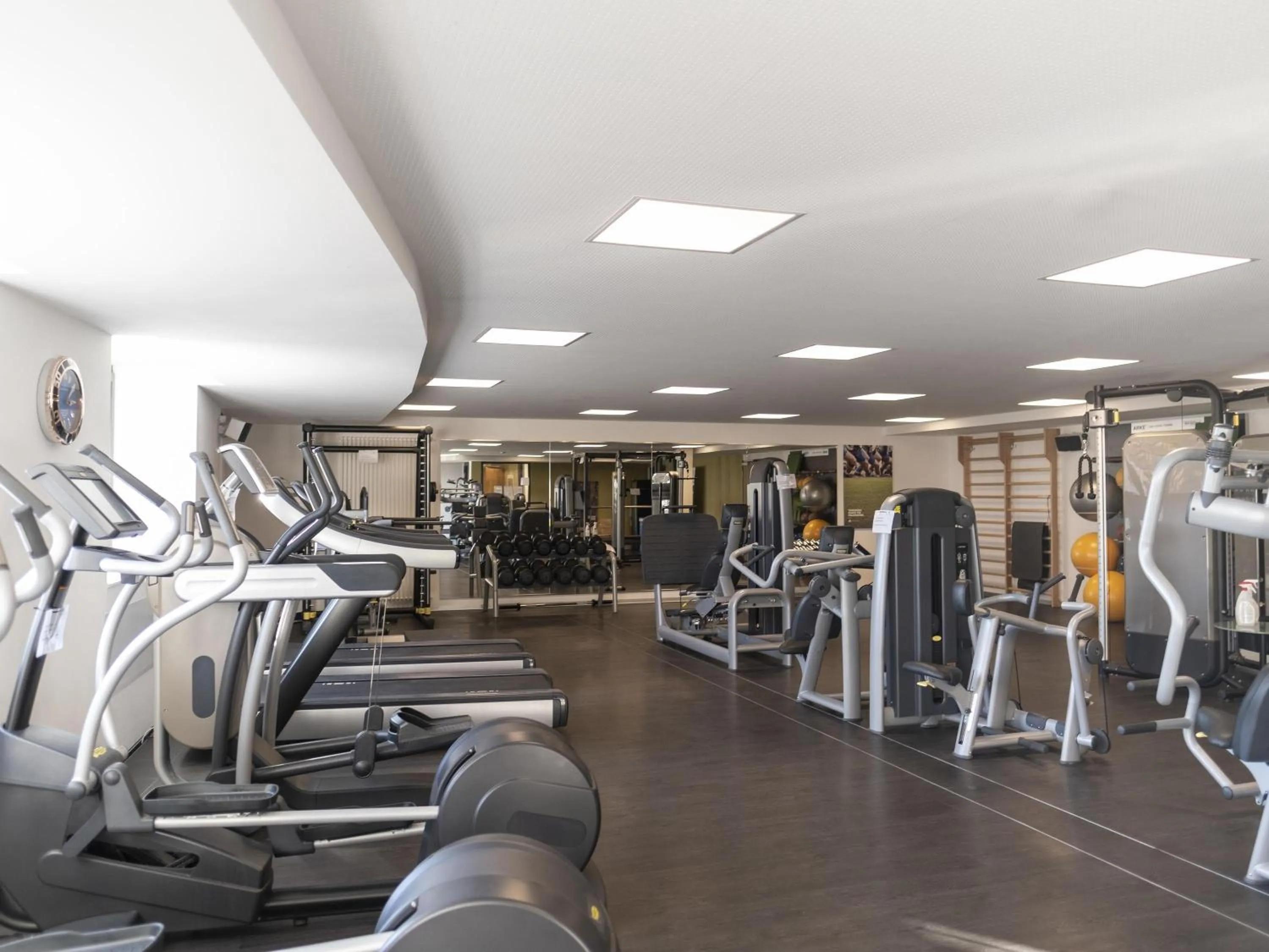 Fitness centre/facilities in Swissôtel Kursaal Bern