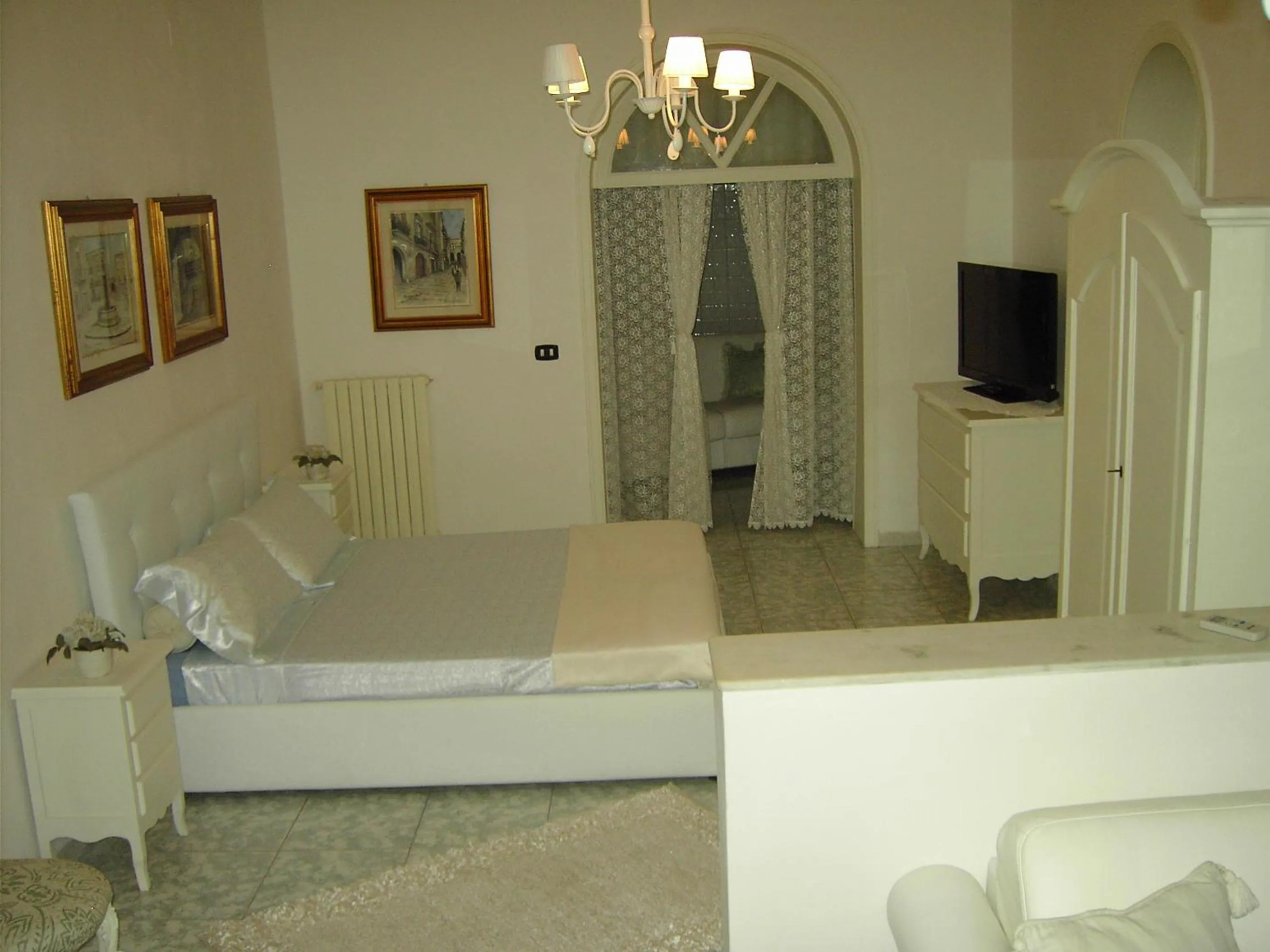 Photo of the whole room, Bed in Villa Nicolaus