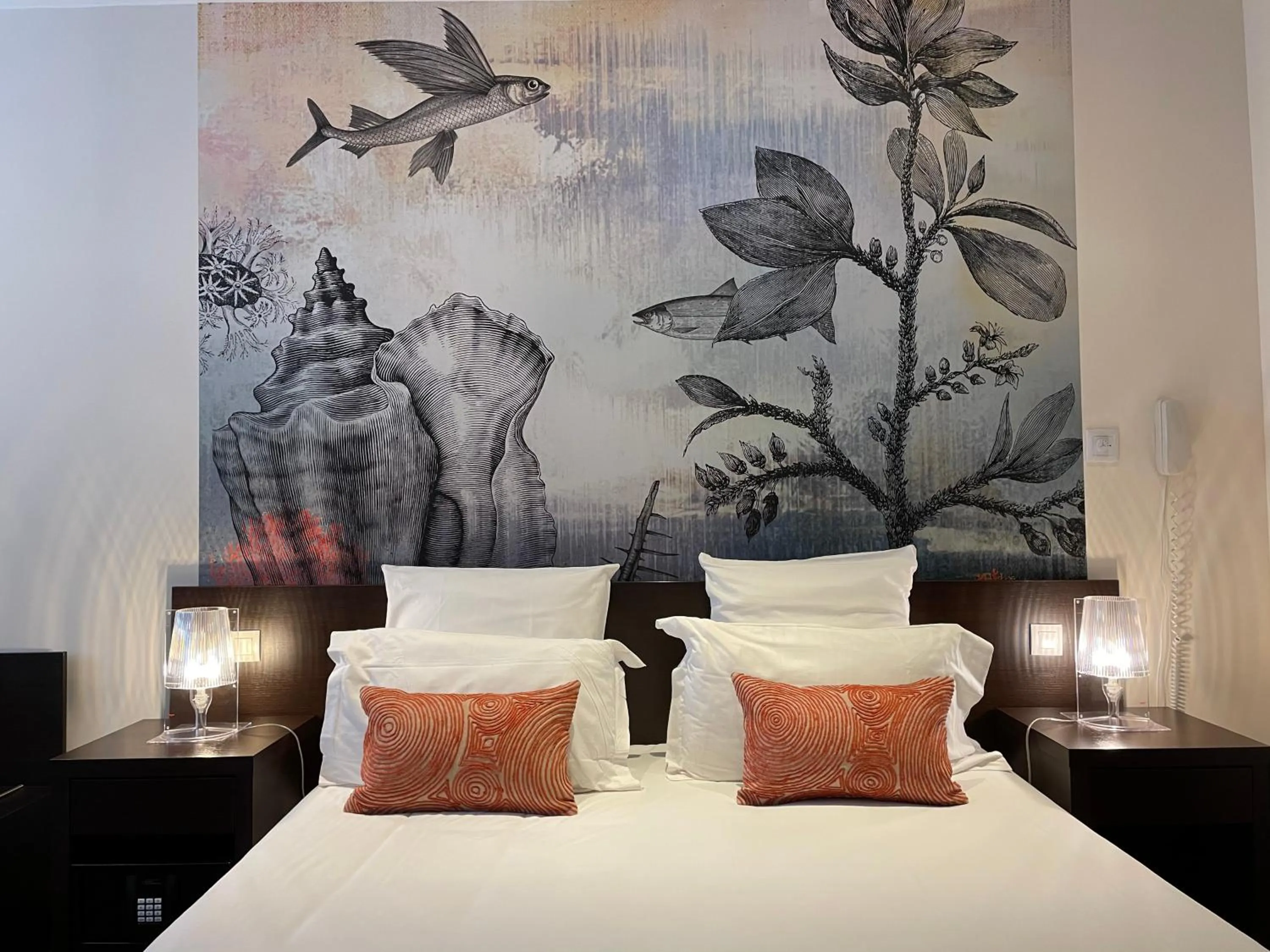 Bed in Hôtel Neptune