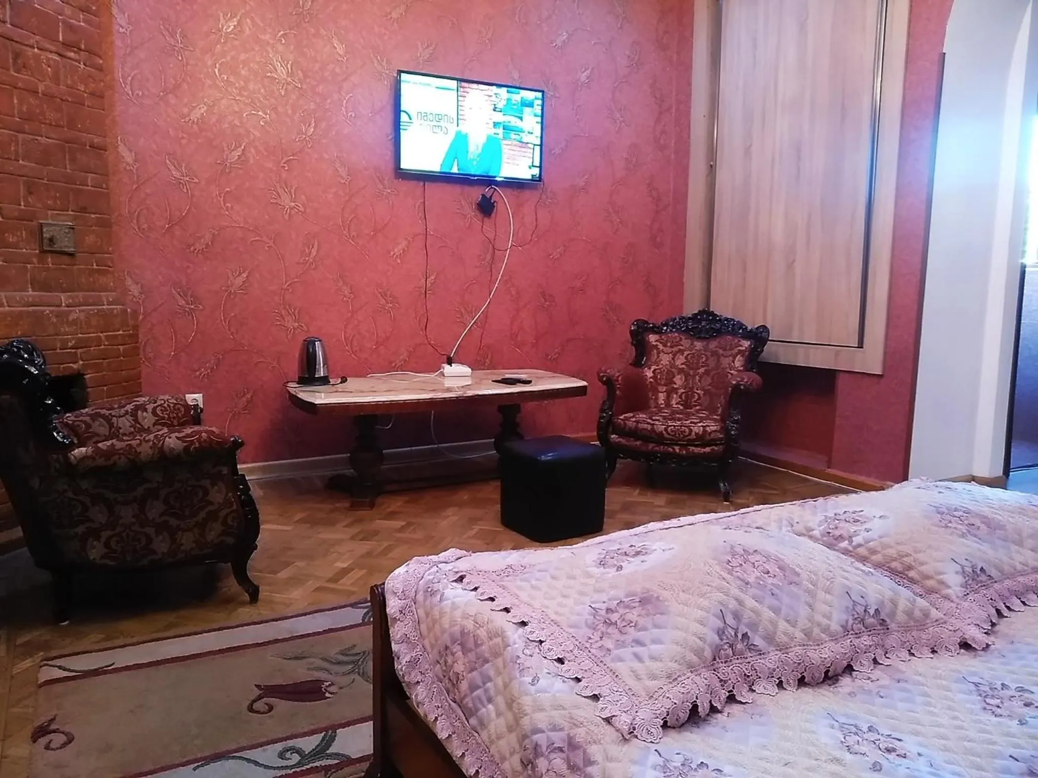 Bed in Hotel Edemi Castle