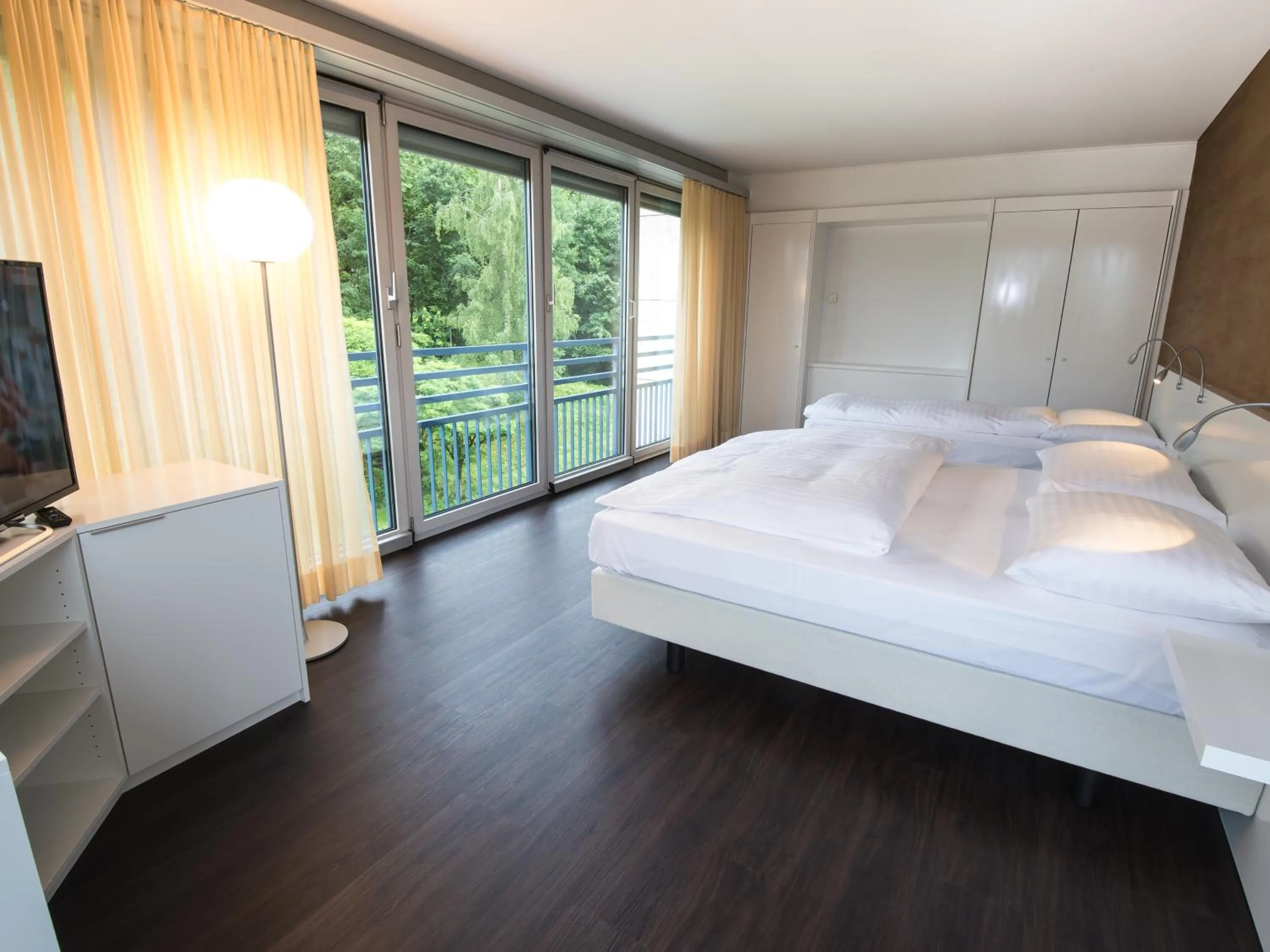 Bedroom, Bed in Park Hotel Zug