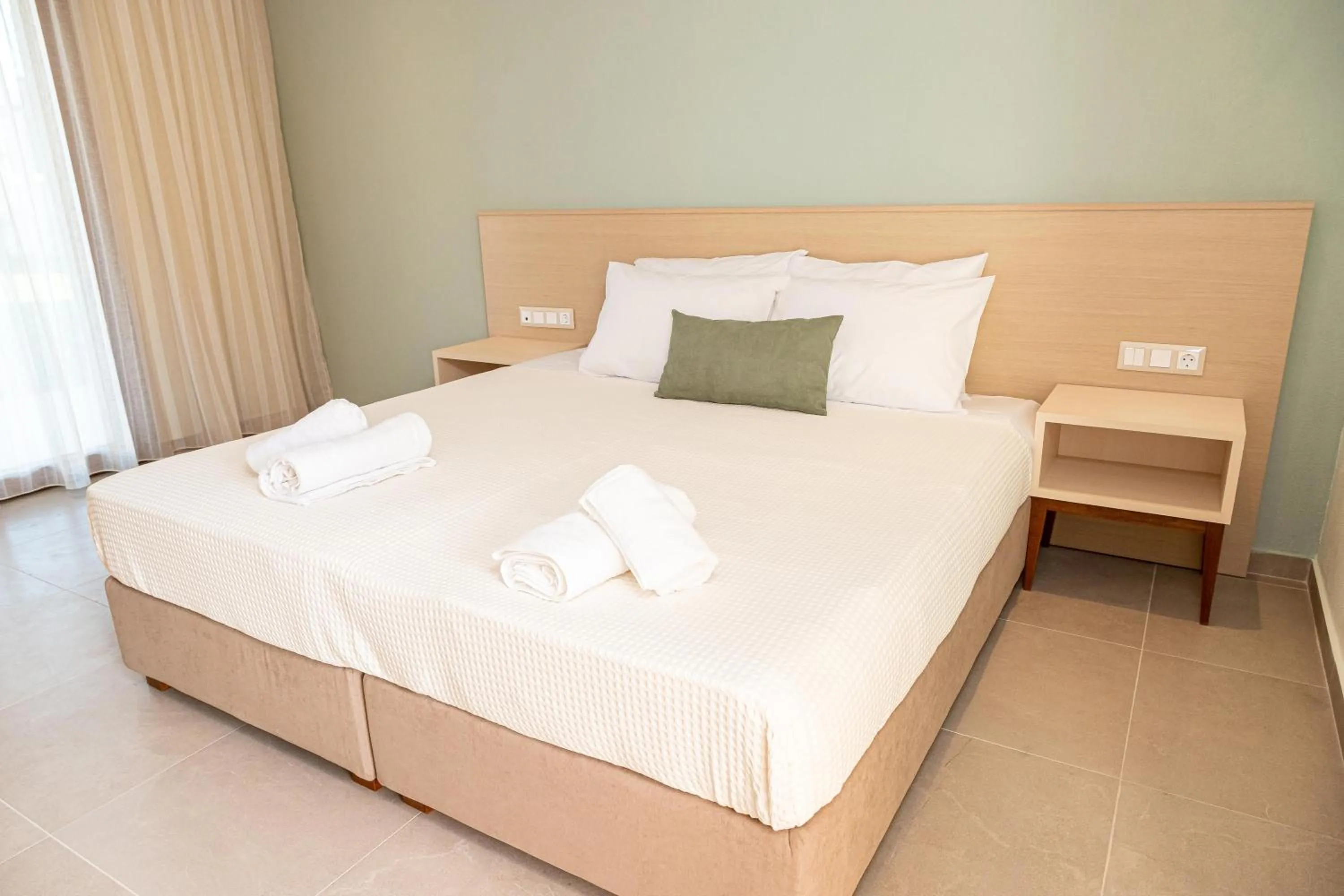 Bed in Samari Afitos