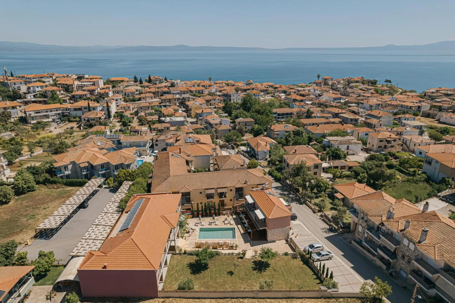 Property building in Samari Afitos