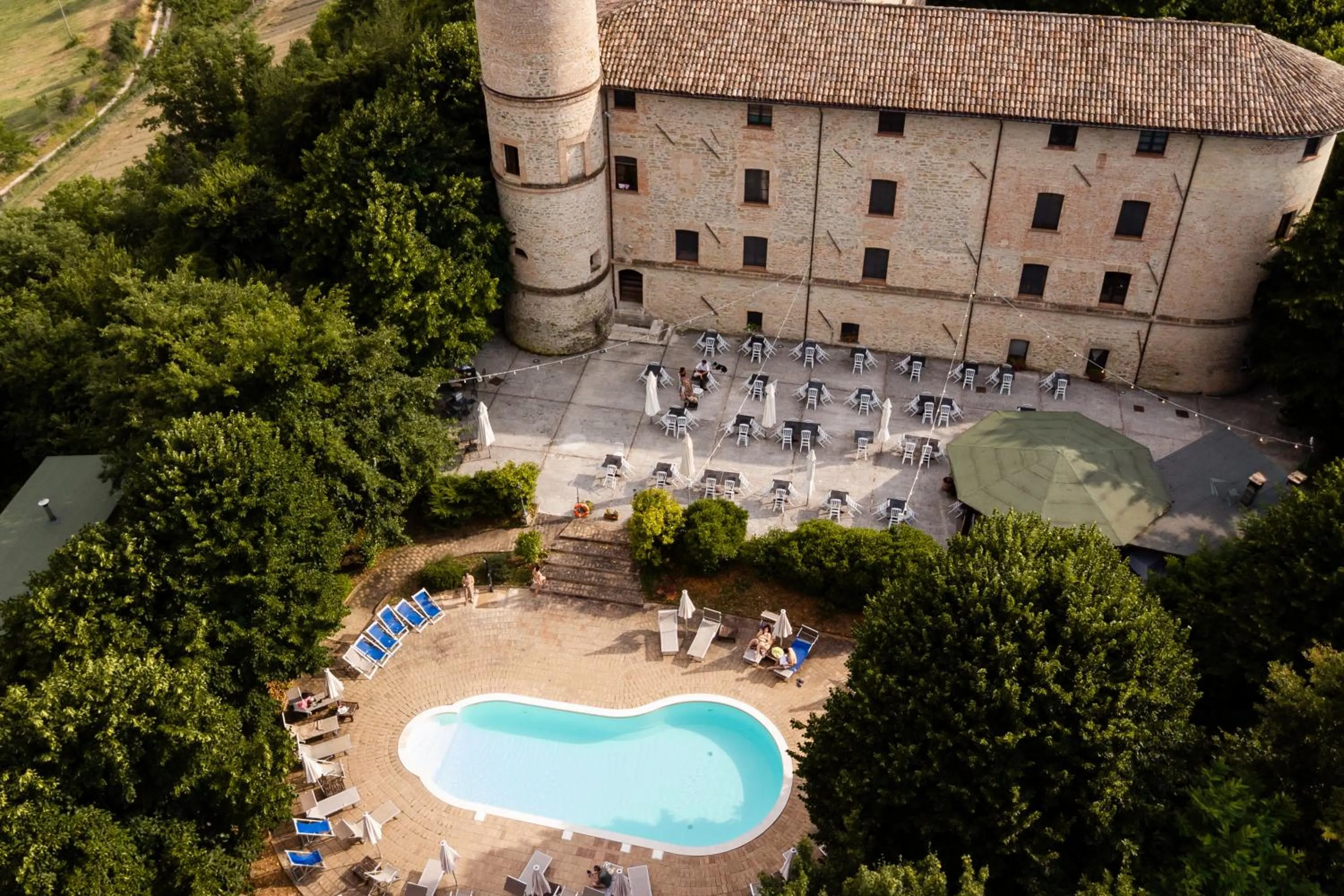 Swimming pool in Castello di Baccaresca