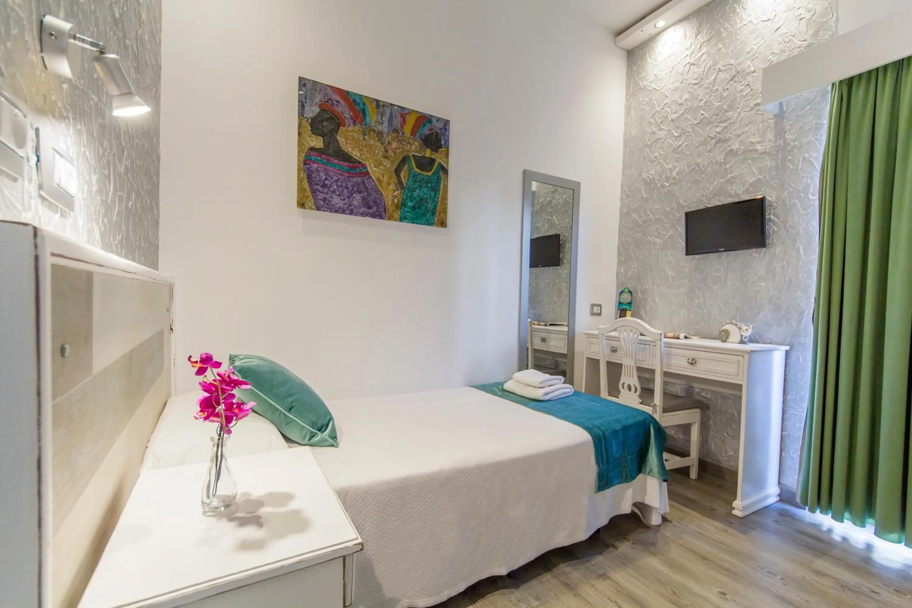 Photo of the whole room, Bed in Hotel Sun Holidays