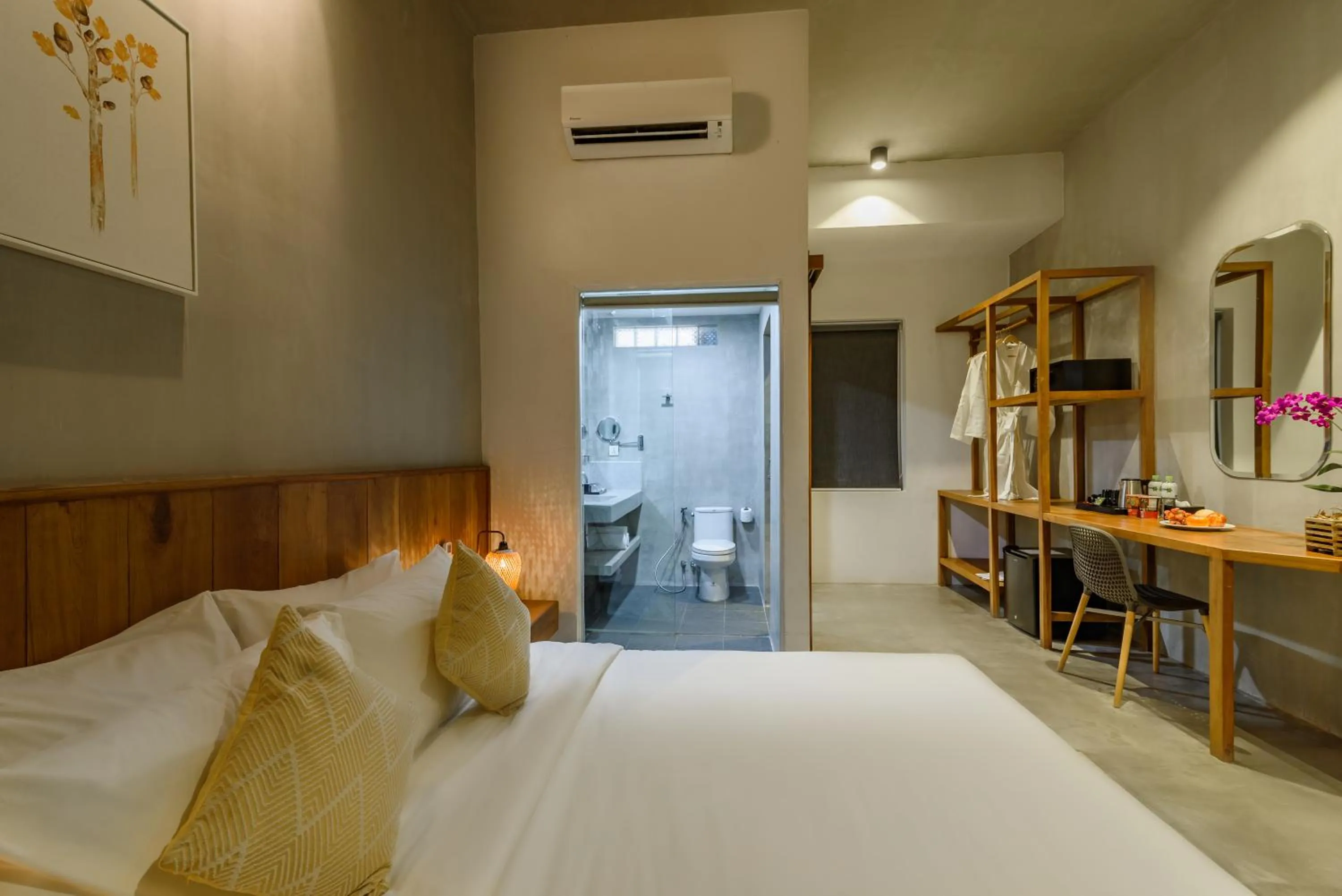 Toilet, Bed in Phka Kravan Boutique