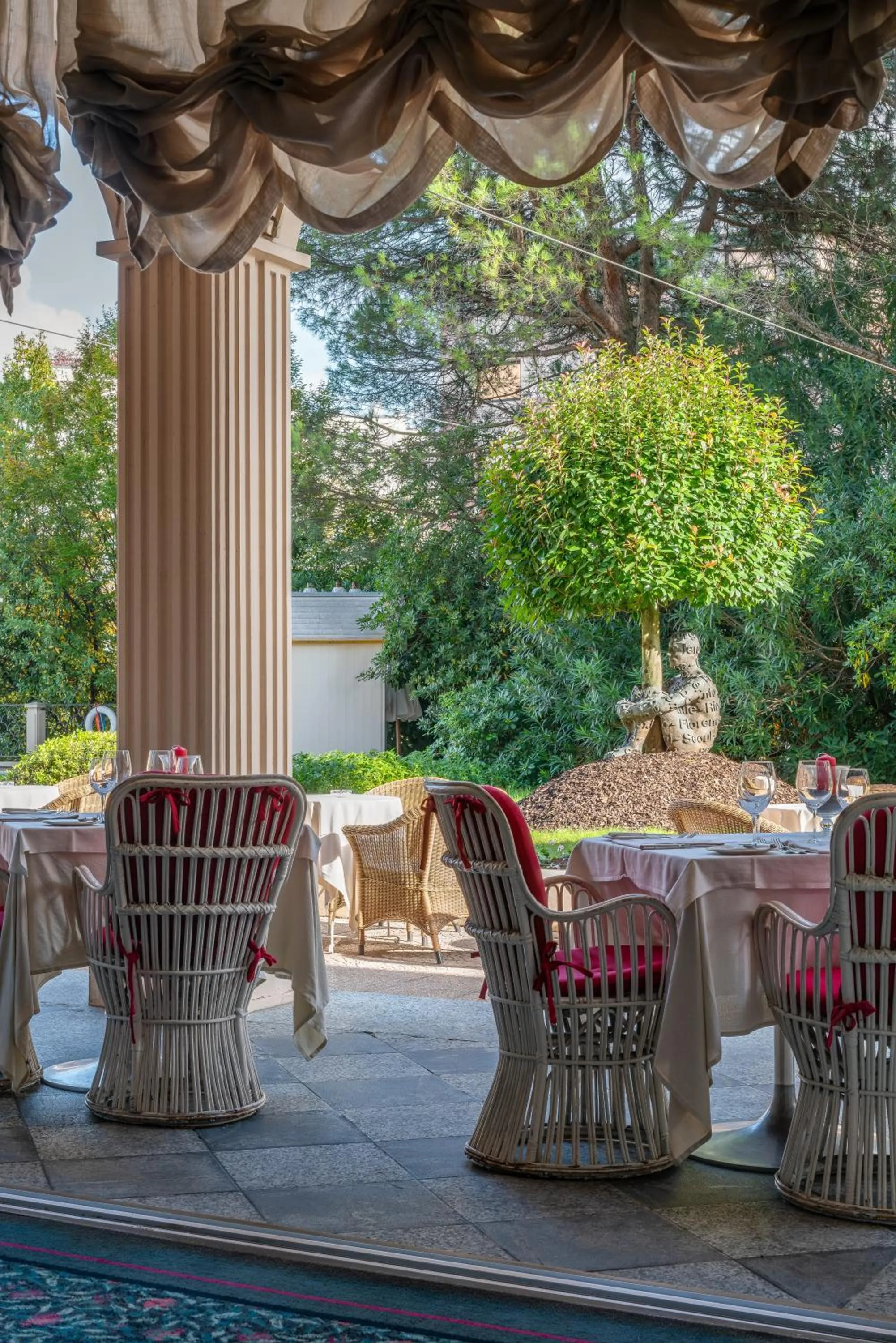 Lounge or bar in Hotel De La Paix