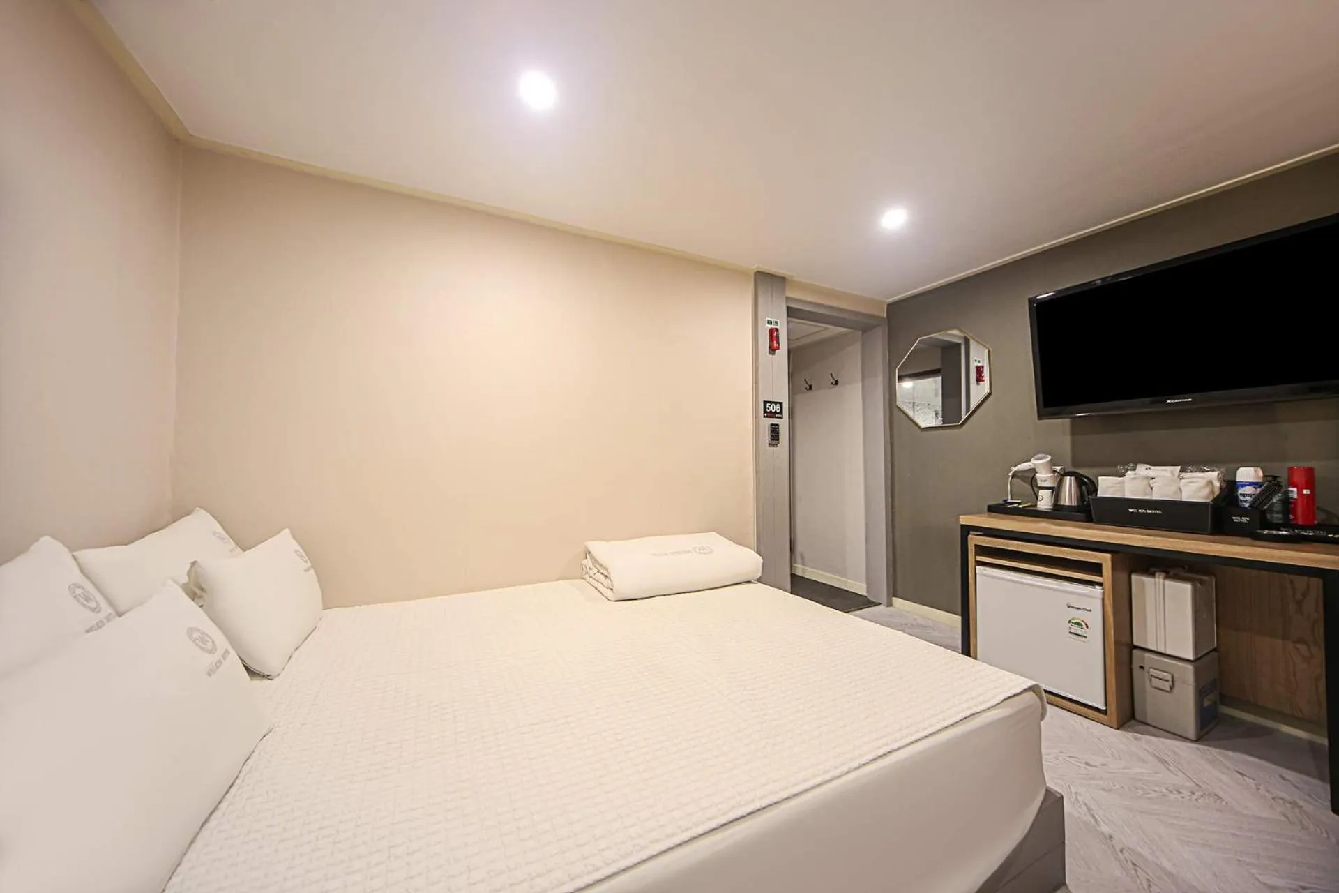 Photo of the whole room, Bed in Welkin Hotel