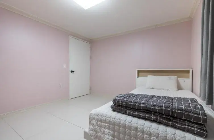 Bed in Welkin Hotel Bed in Welkin Hotel