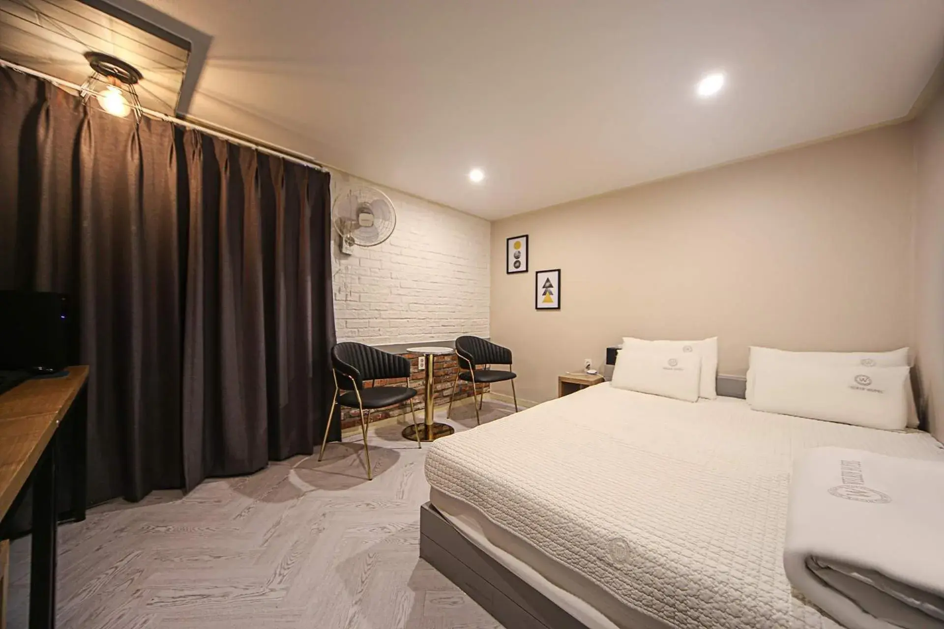 Bedroom, Bed in Welkin Hotel Bedroom, Bed in Welkin Hotel