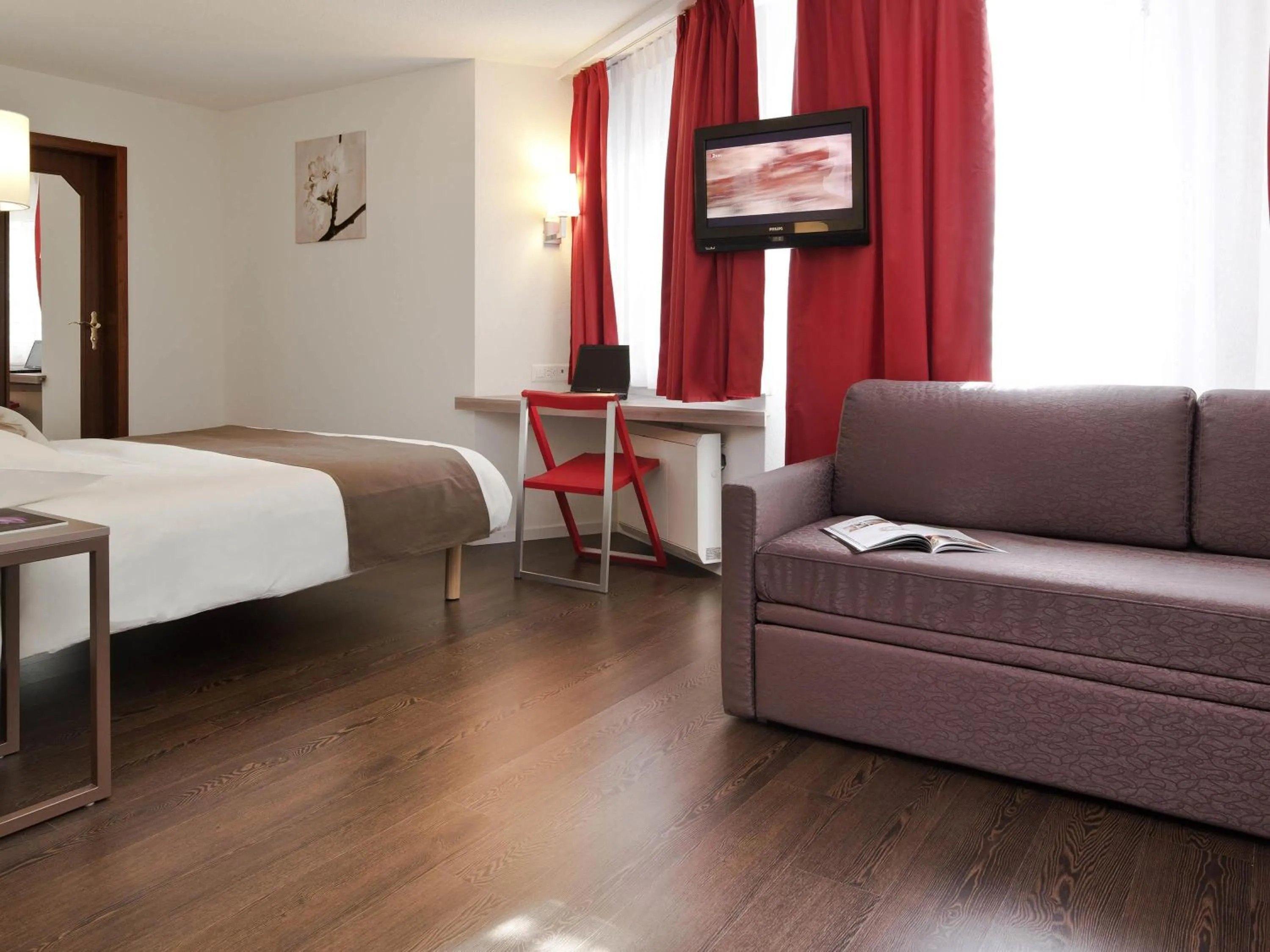 Bedroom, Bed in Mercure Biel