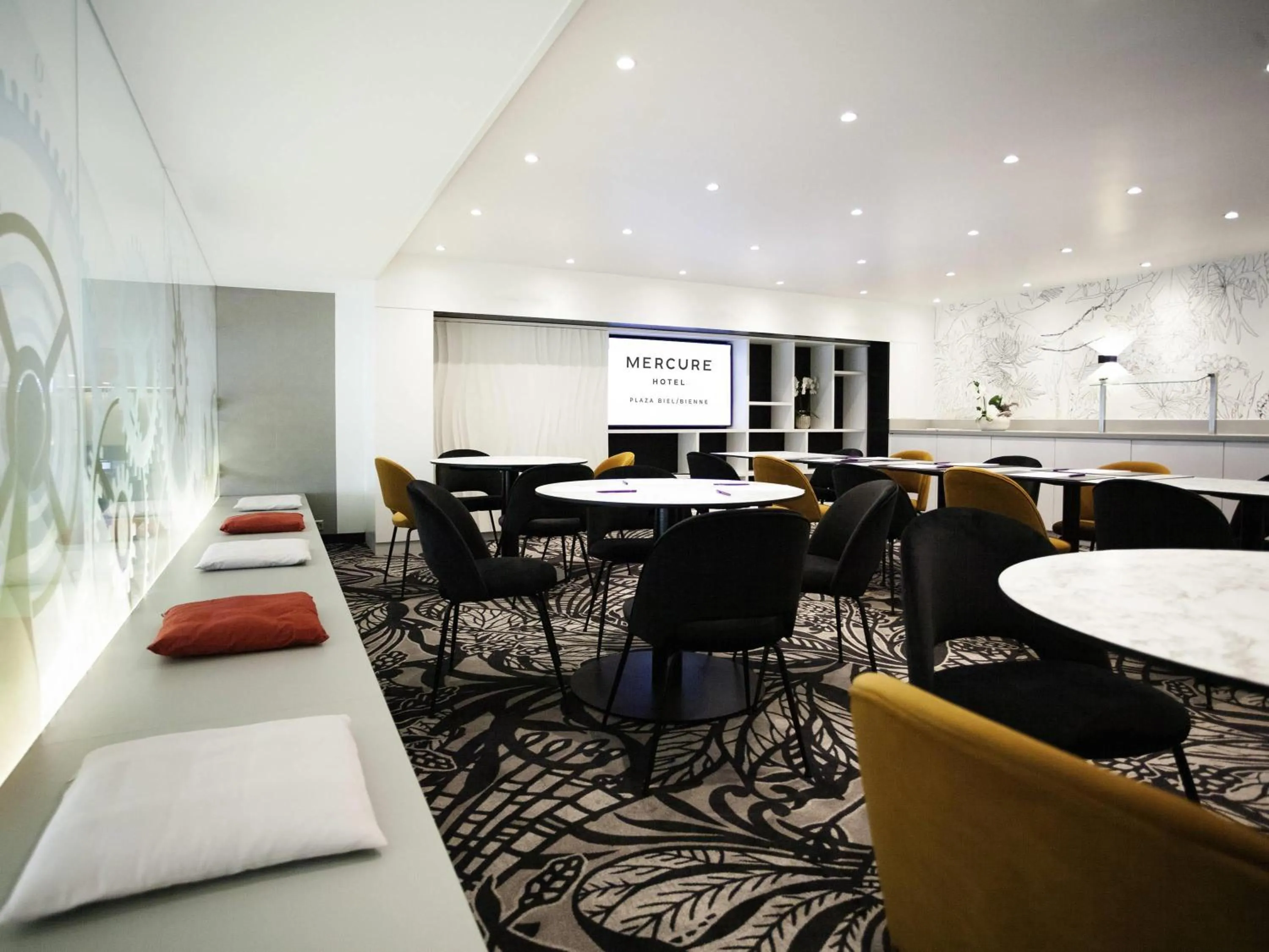 Business facilities in Mercure Biel