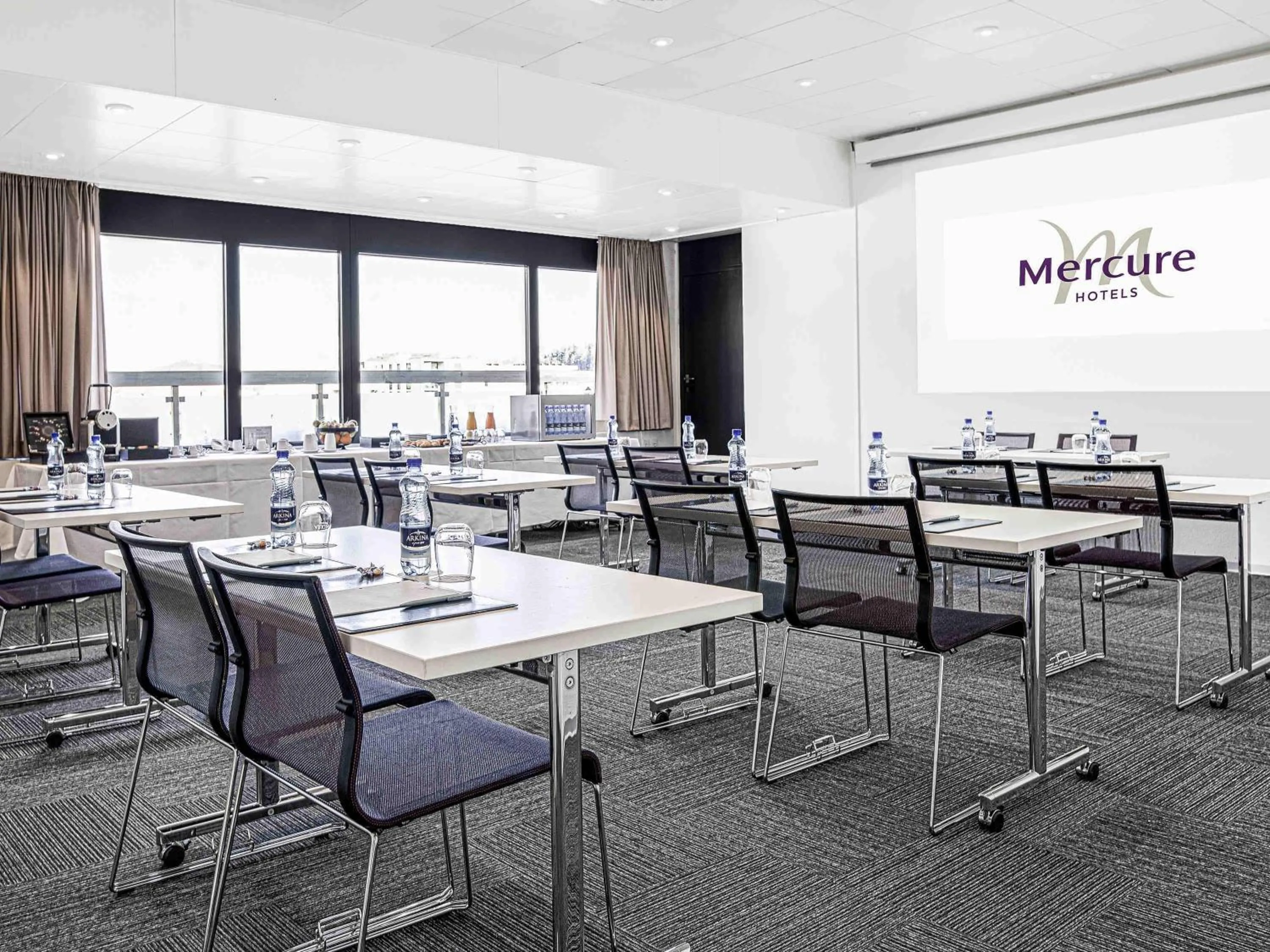 Meeting/conference room in Mercure Biel