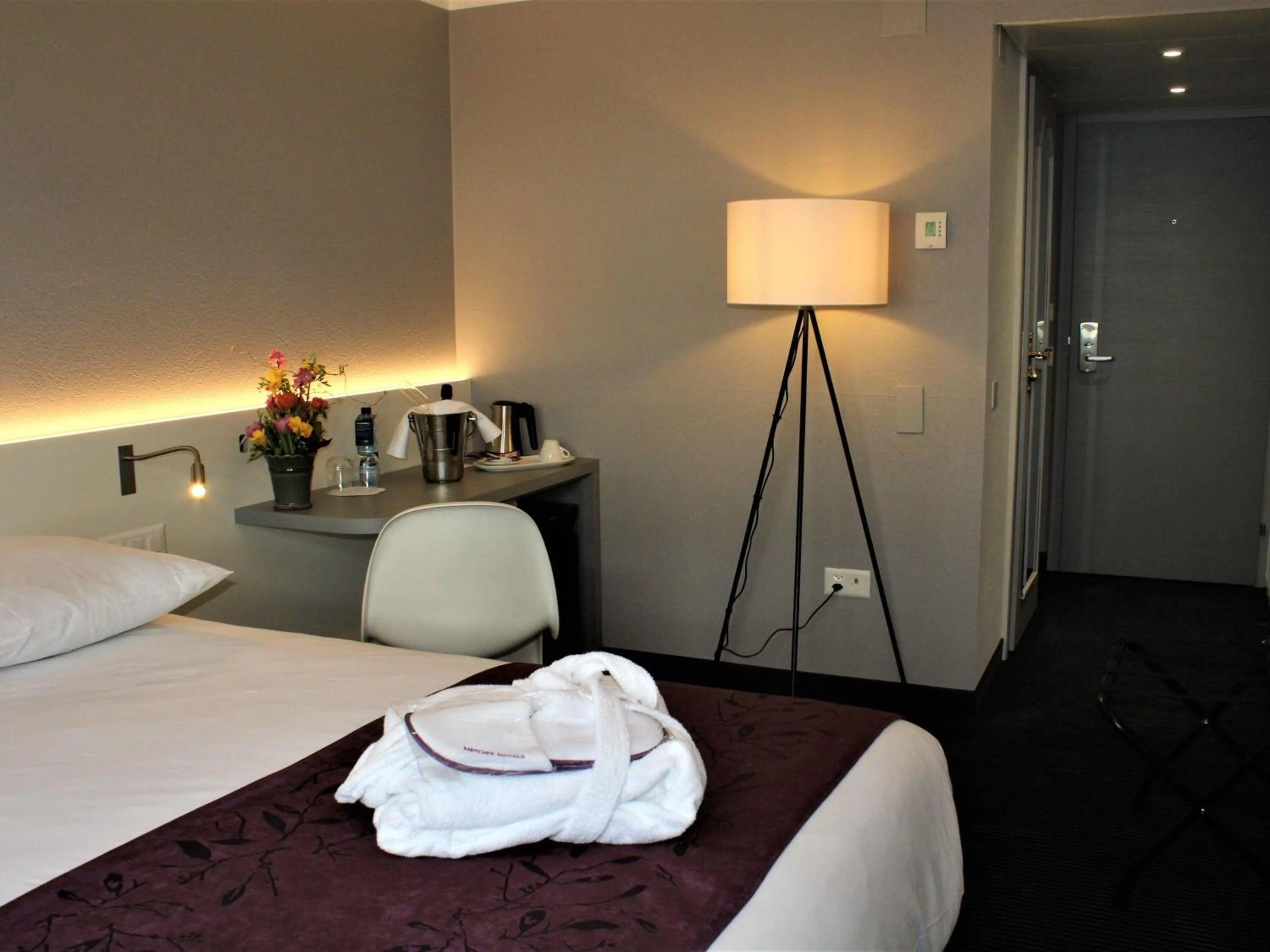 Bedroom, Bed in Mercure Biel