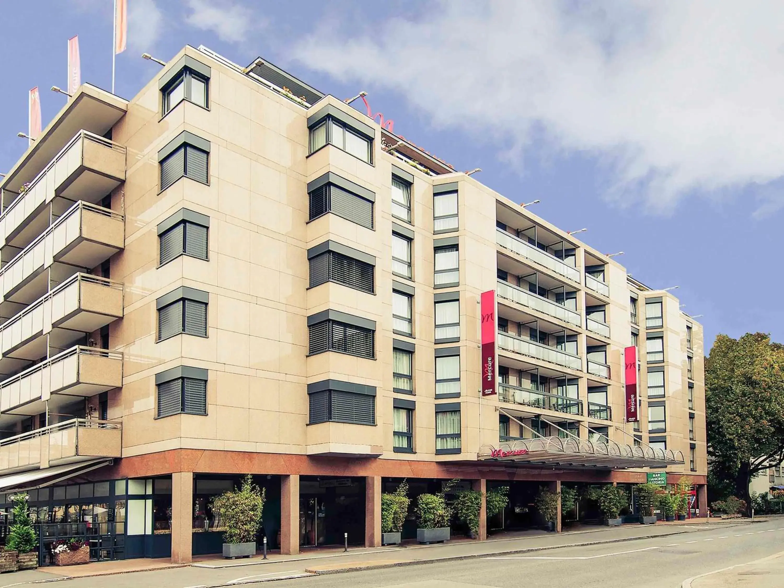 Property building in Mercure Biel Property building in Mercure Biel