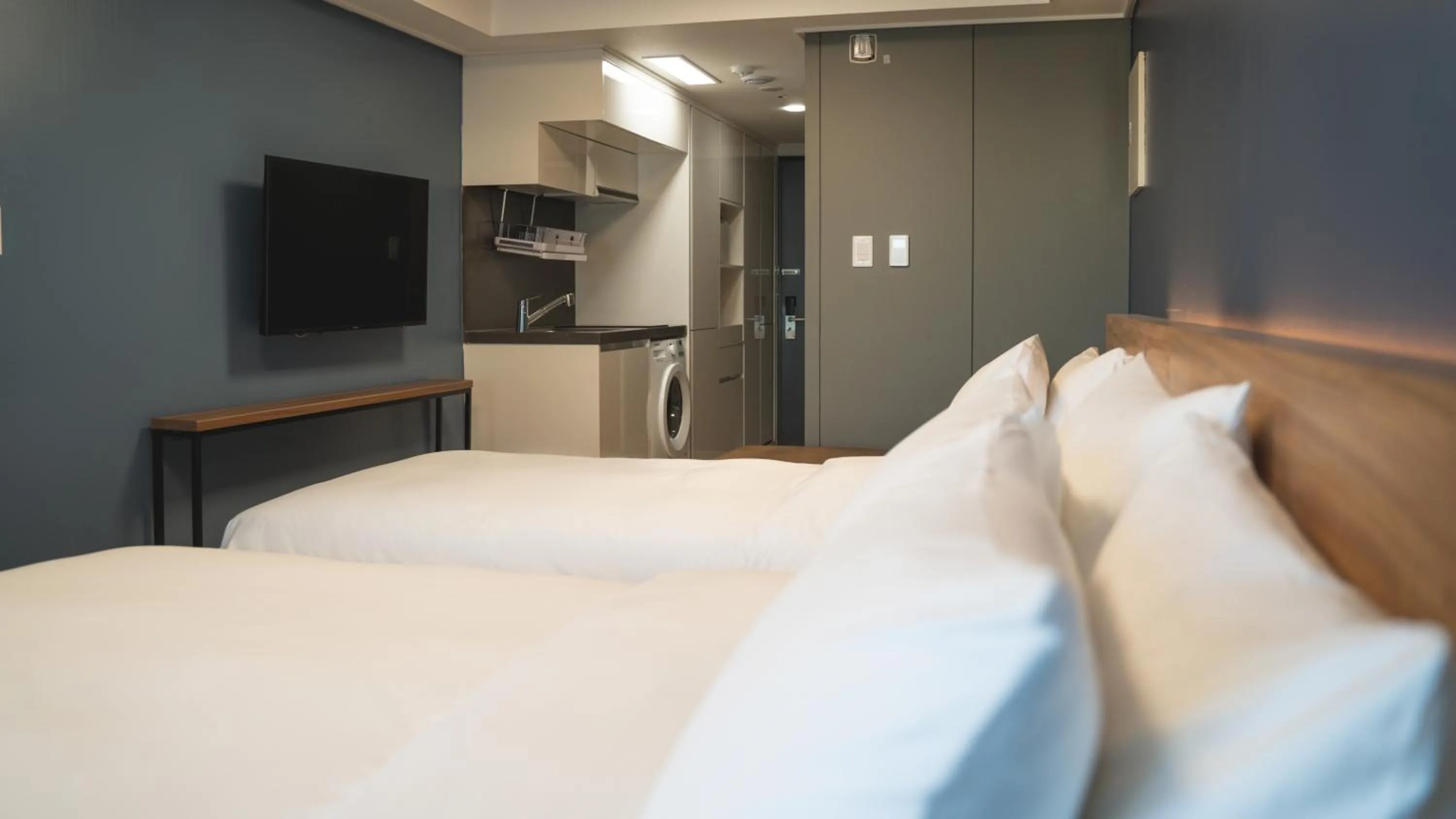 Bed in Marinabay Sokcho