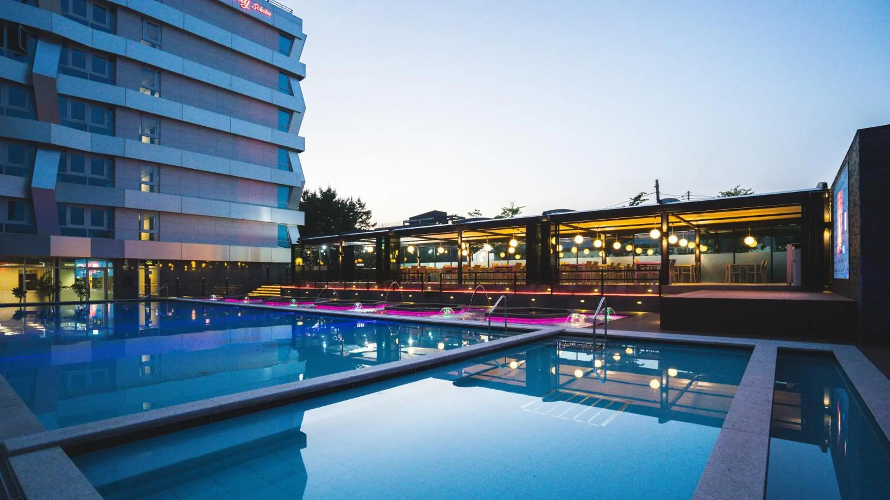 Property building in Marinabay Sokcho Property building in Marinabay Sokcho