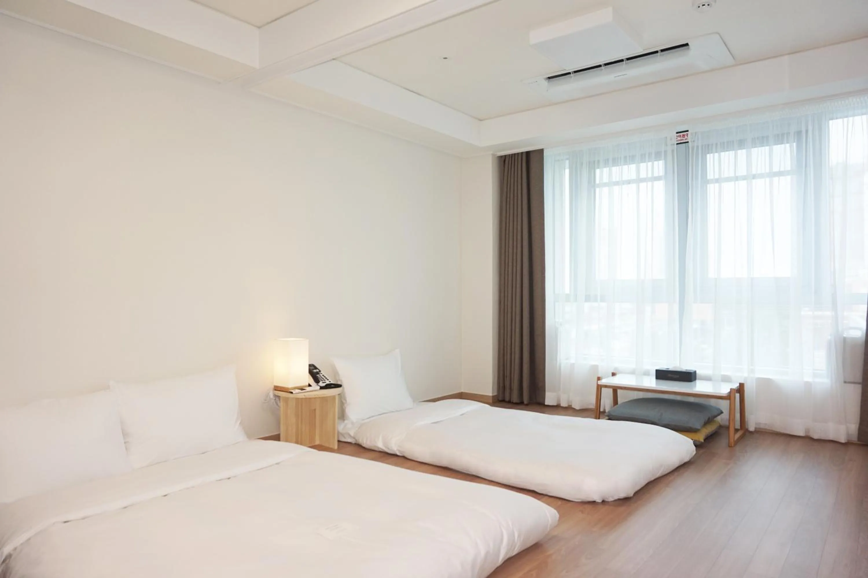 Bed in Marinabay Sokcho